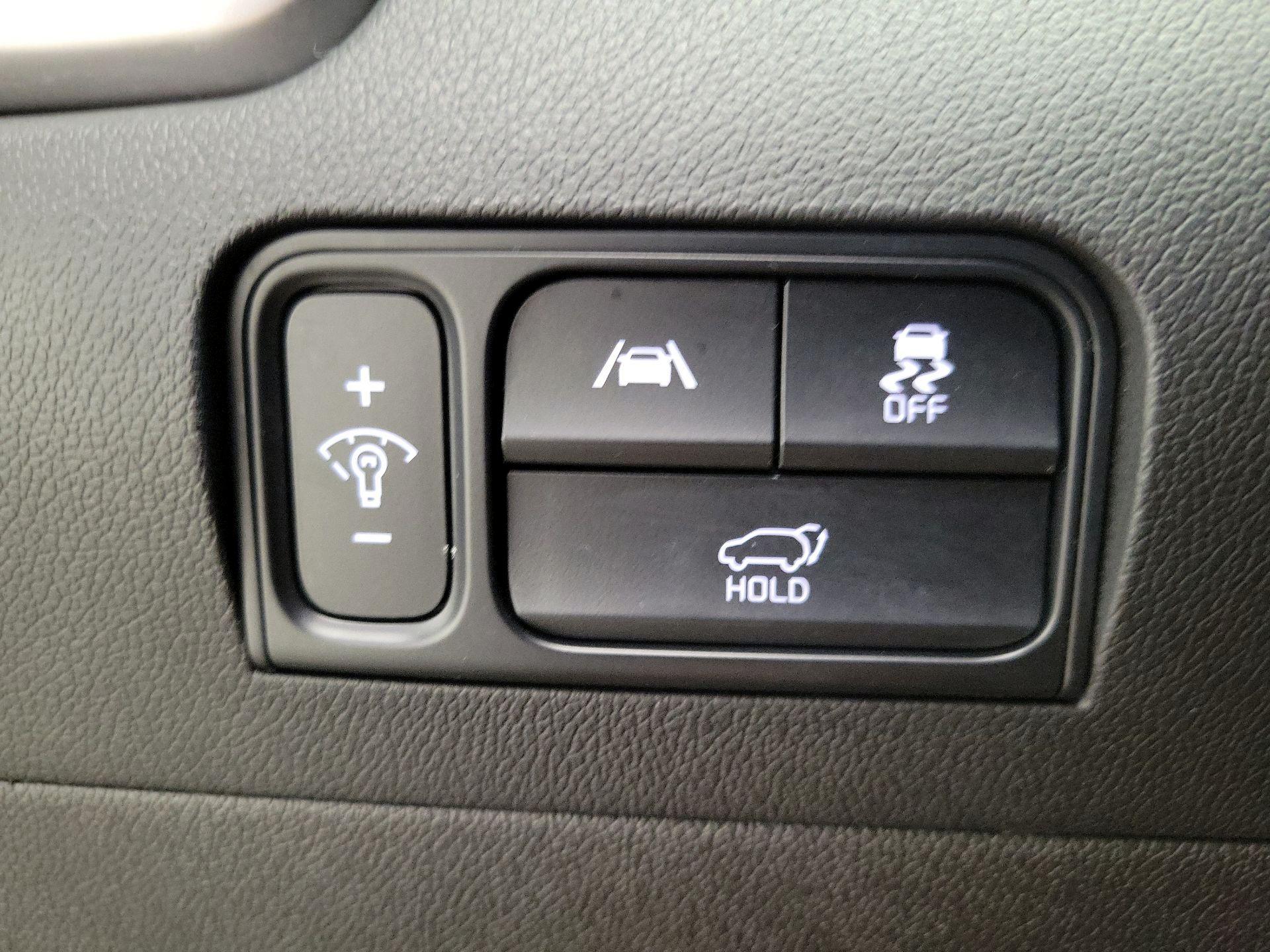 Thumbnail: 2023 Kia Sorento - 13