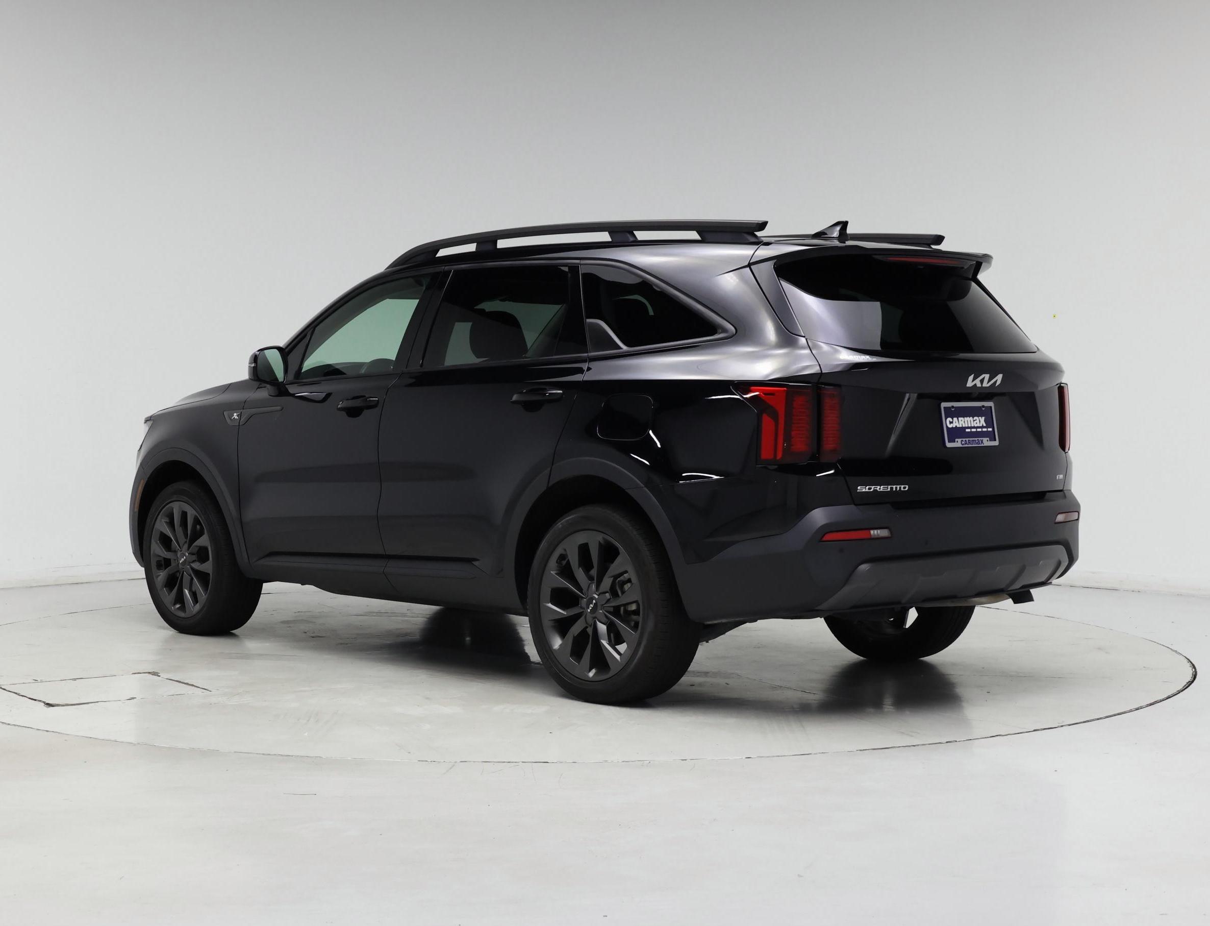 Thumbnail: 2023 Kia Sorento - 2