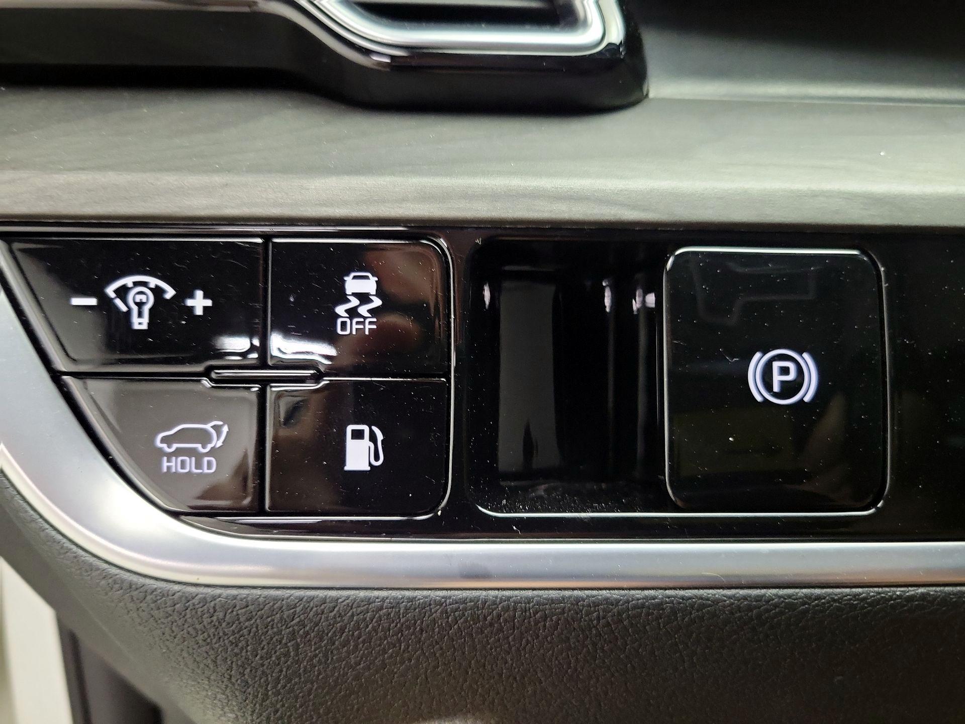 Thumbnail: 2023 Kia Sportage - 13