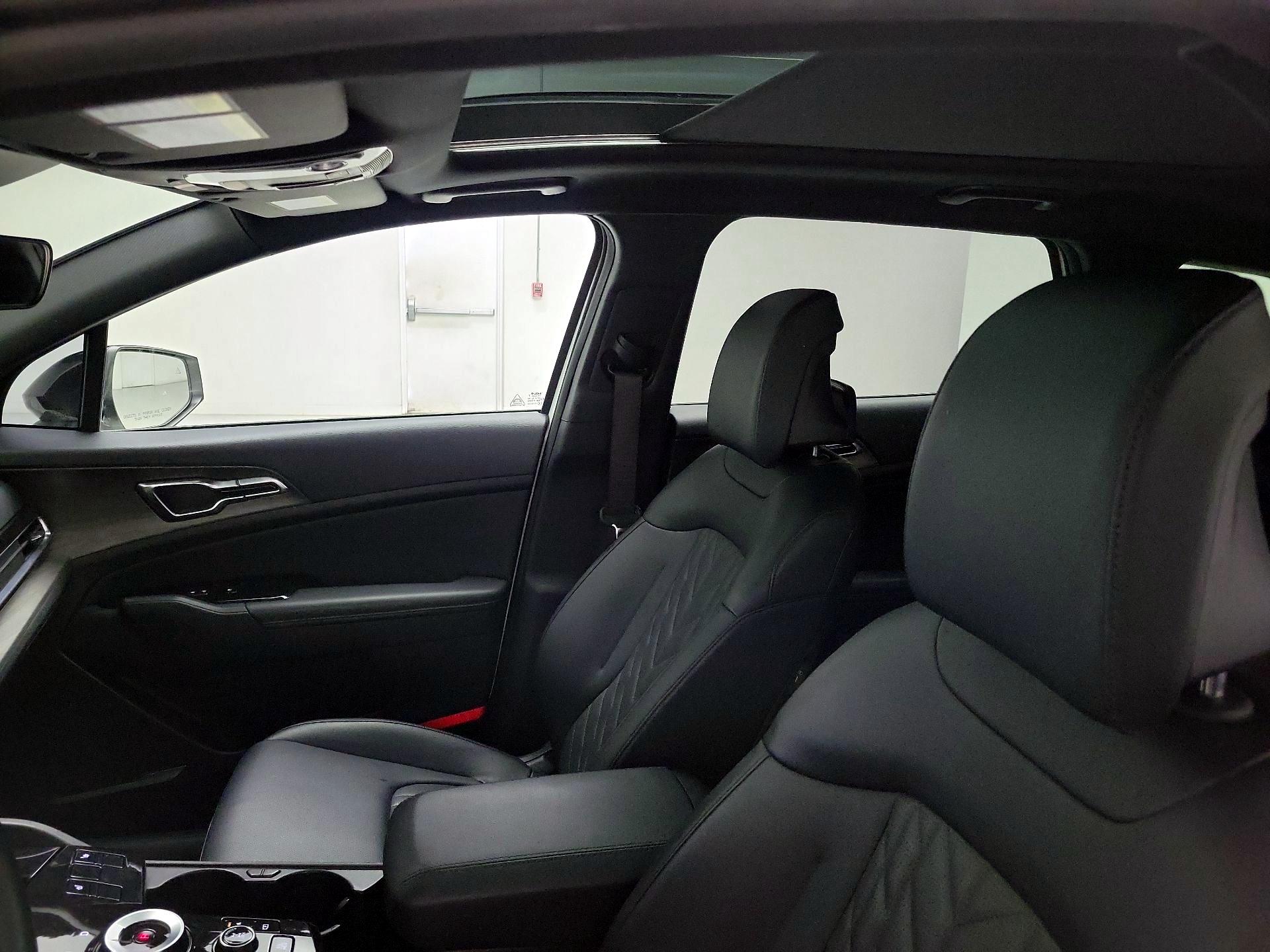 Thumbnail: 2023 Kia Sportage - 20