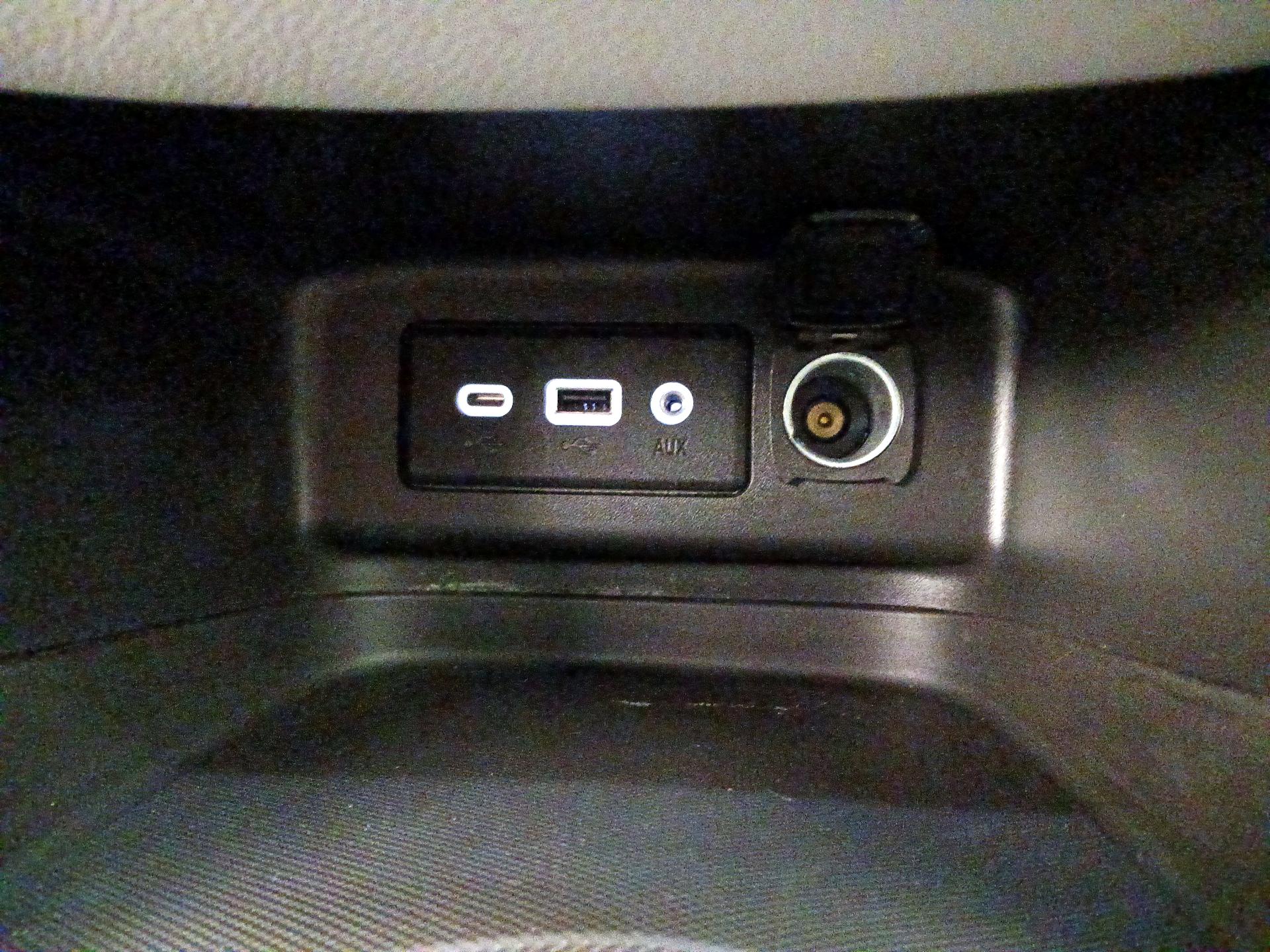 Thumbnail: 2021 Chevrolet Equinox - 18