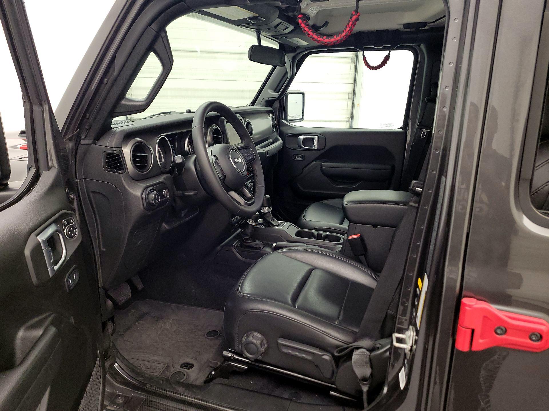 Thumbnail: 2023 Jeep Gladiator - 11