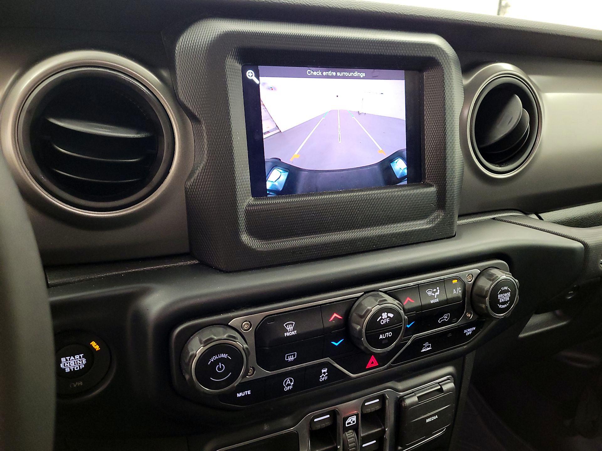 Thumbnail: 2023 Jeep Gladiator - 14