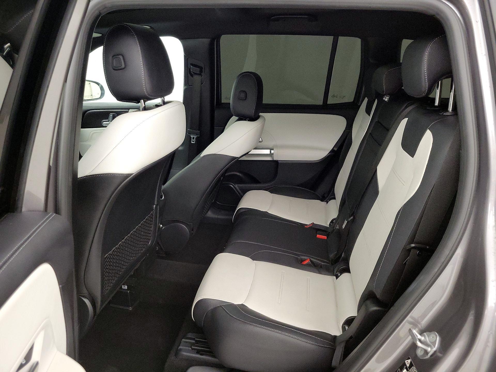 Thumbnail: 2021 Mercedes-Benz GLB - 19