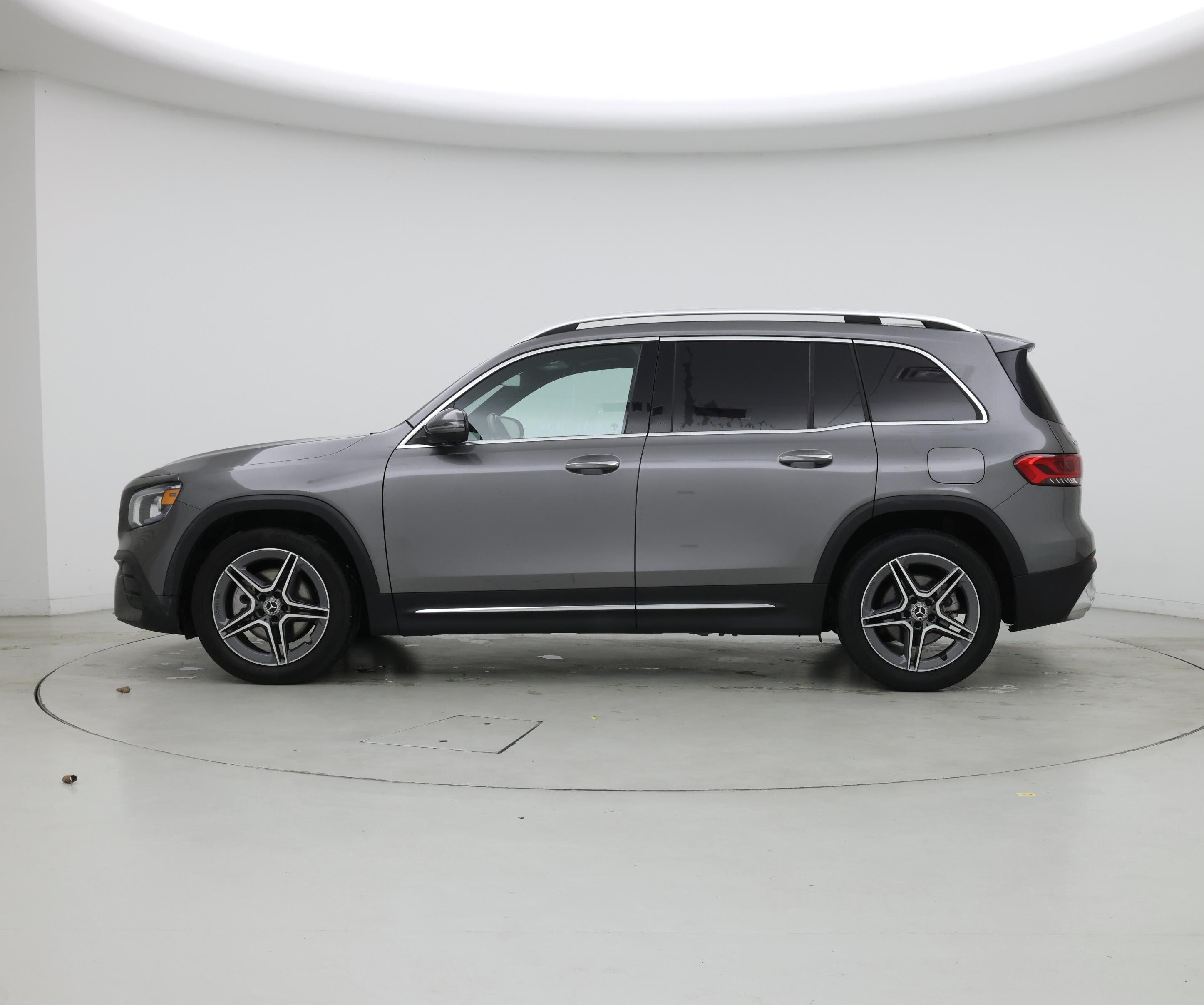 Thumbnail: 2021 Mercedes-Benz GLB - 3