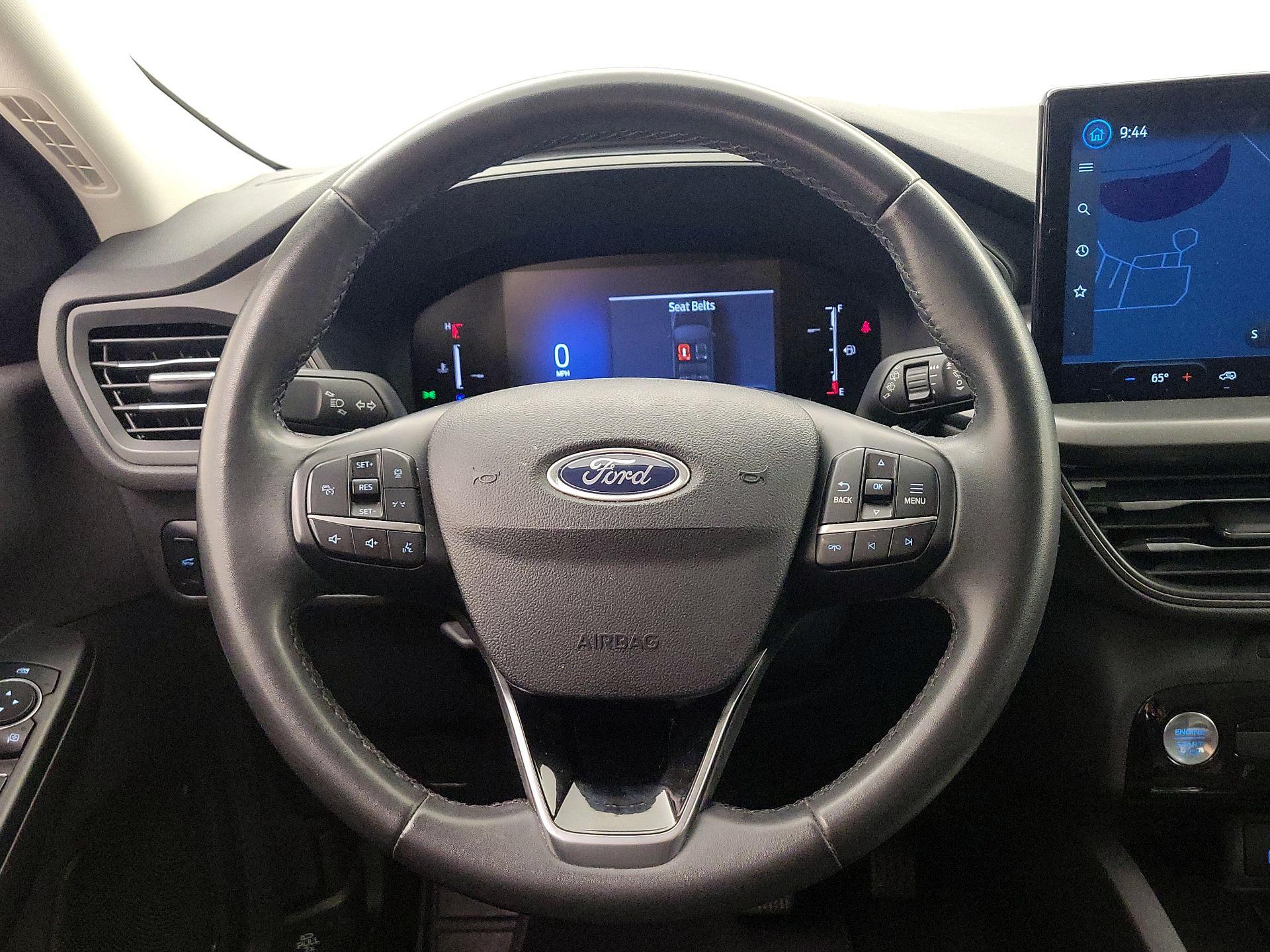 Thumbnail: 2023 Ford Escape - 10