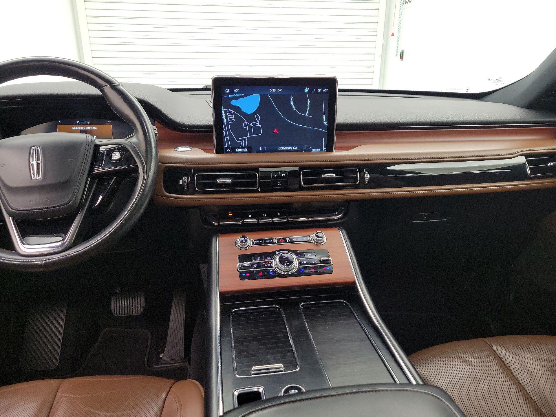 Thumbnail: 2022 Lincoln Aviator - 9