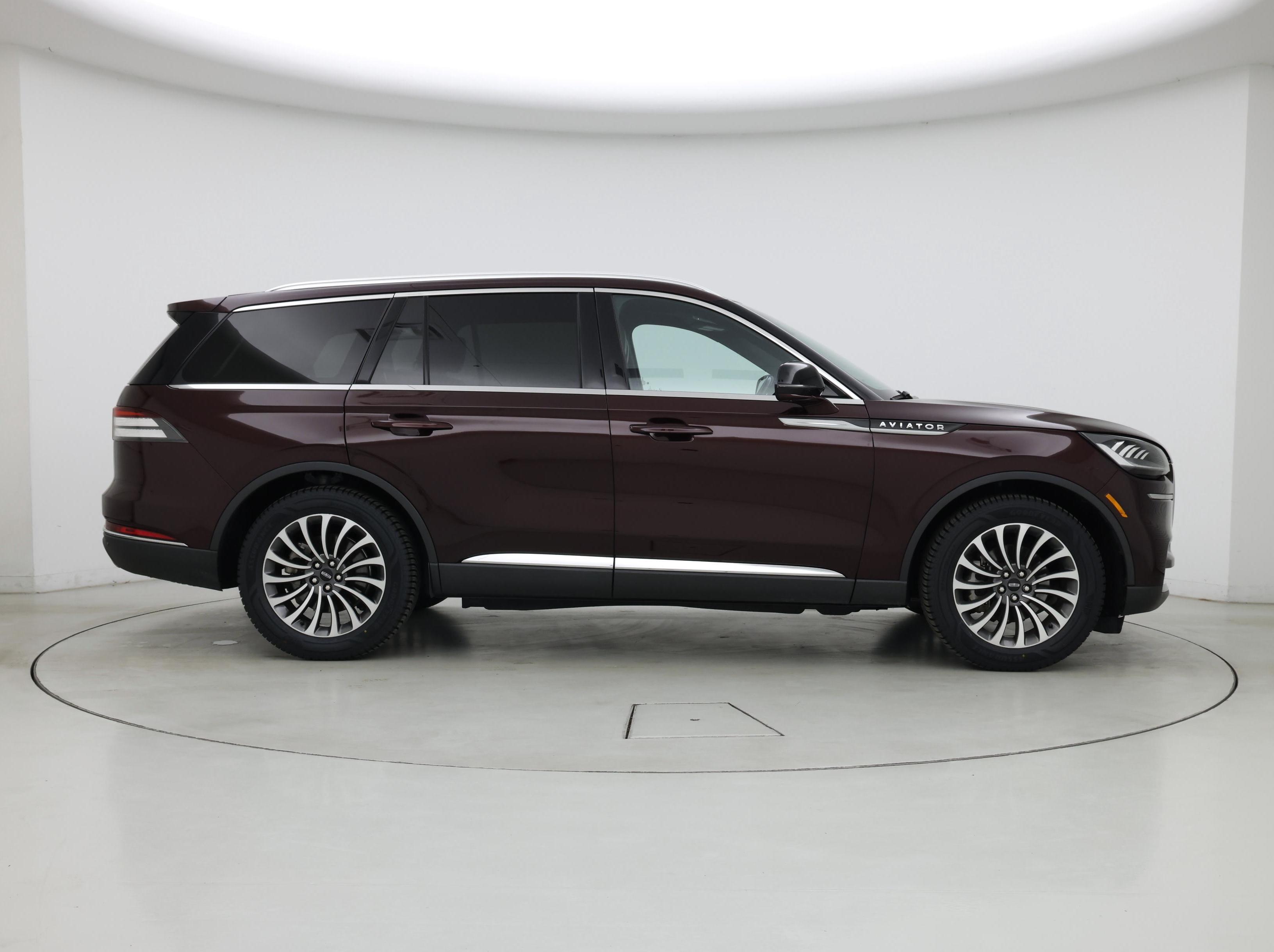 Thumbnail: 2022 Lincoln Aviator - 7