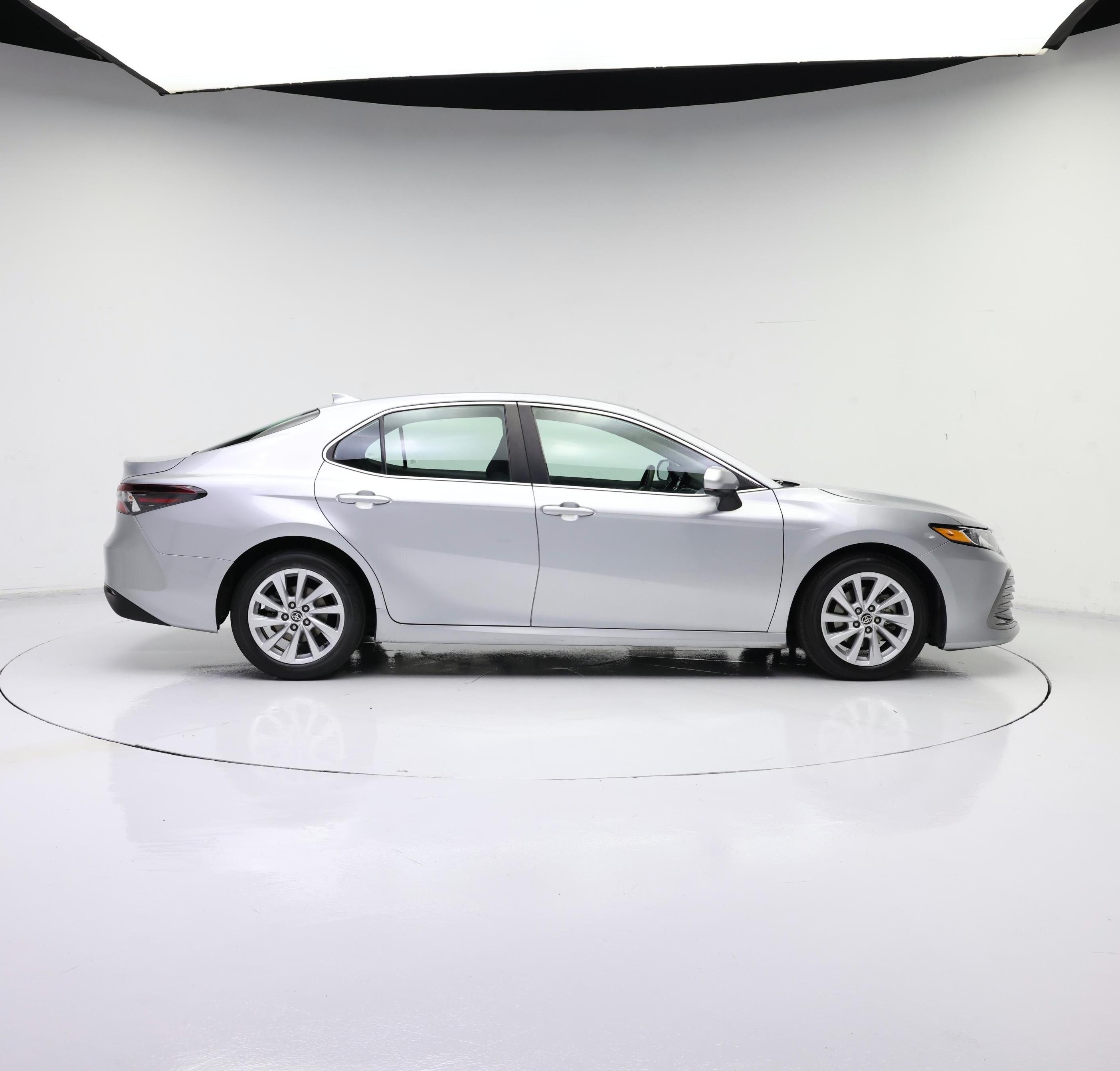 Thumbnail: 2021 Toyota Camry - 7