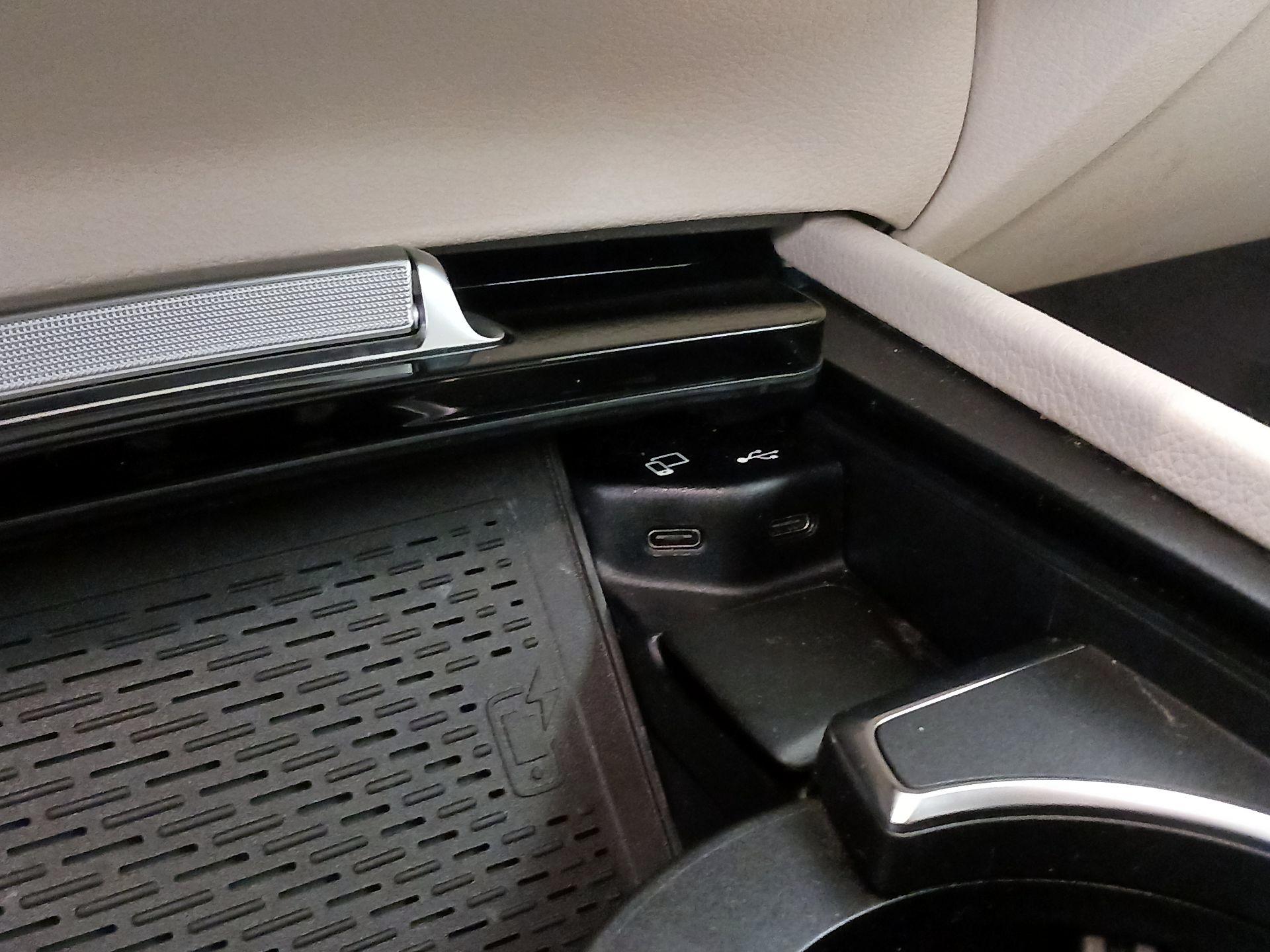 Thumbnail: 2020 Mercedes-Benz GLE - 19