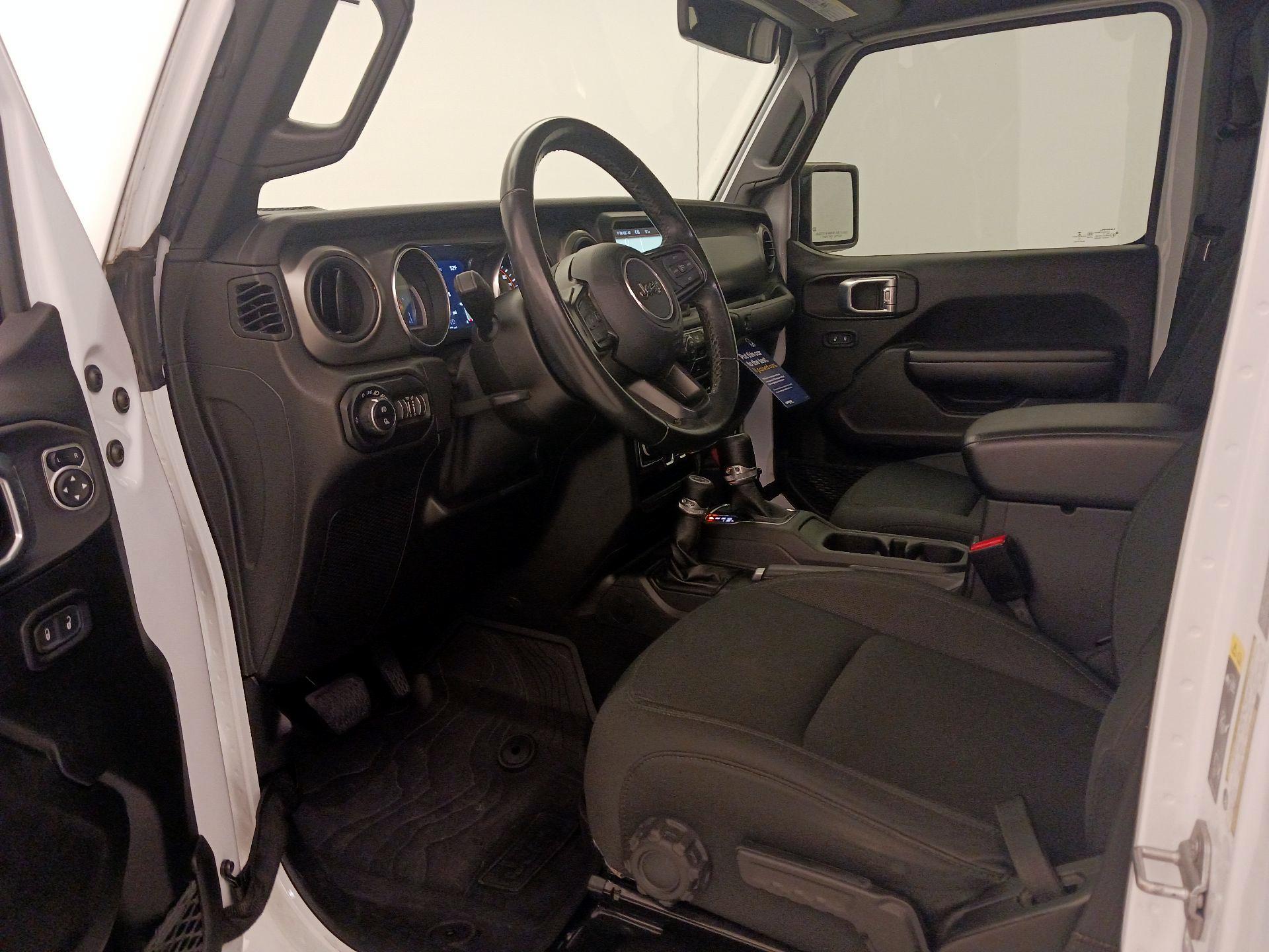 Thumbnail: 2021 Jeep Gladiator - 11