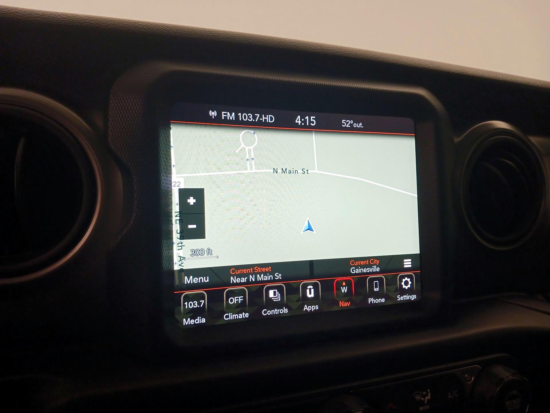 Thumbnail: 2021 Jeep Gladiator - 14