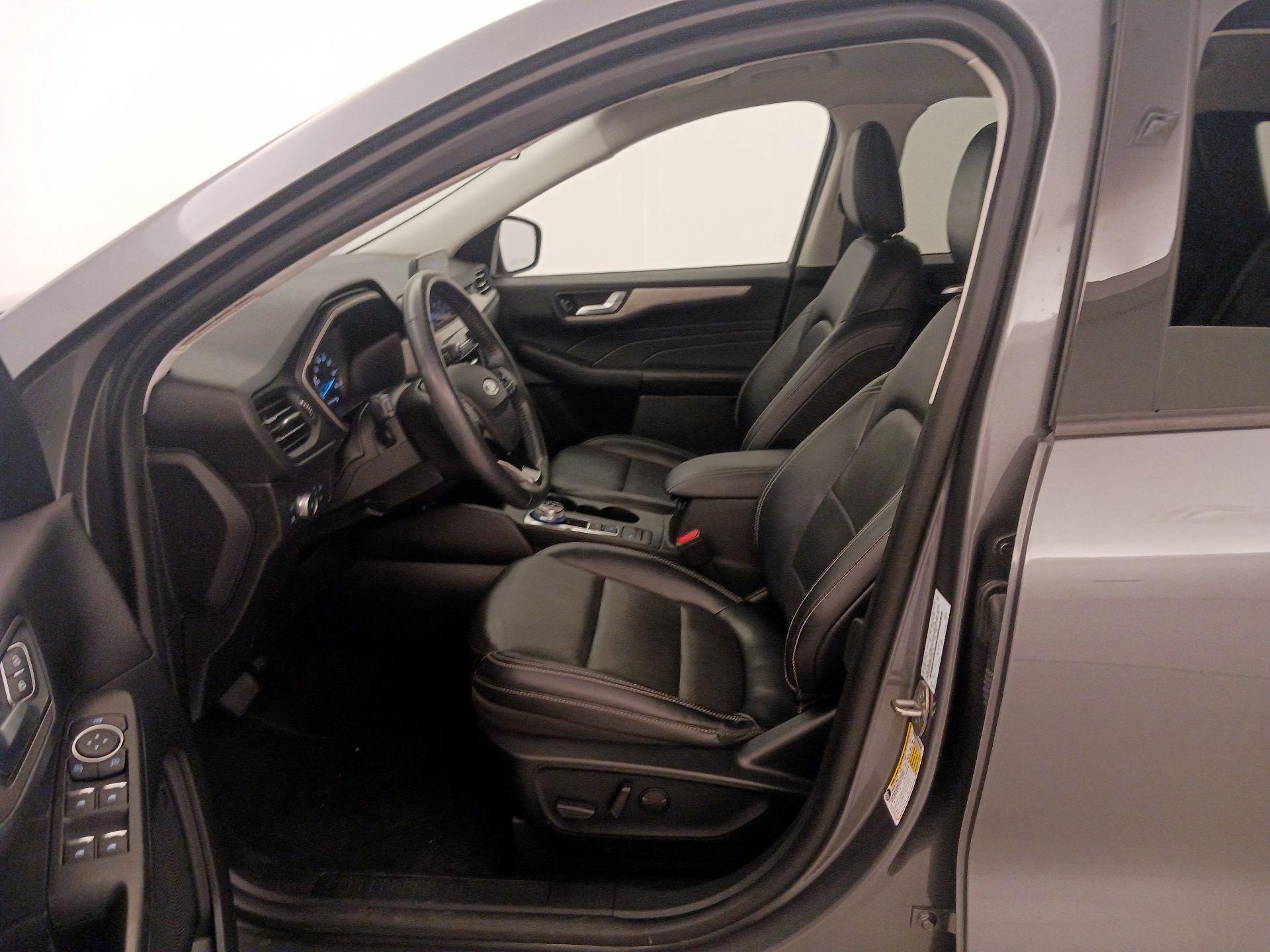 Thumbnail: 2021 Ford Escape - 11