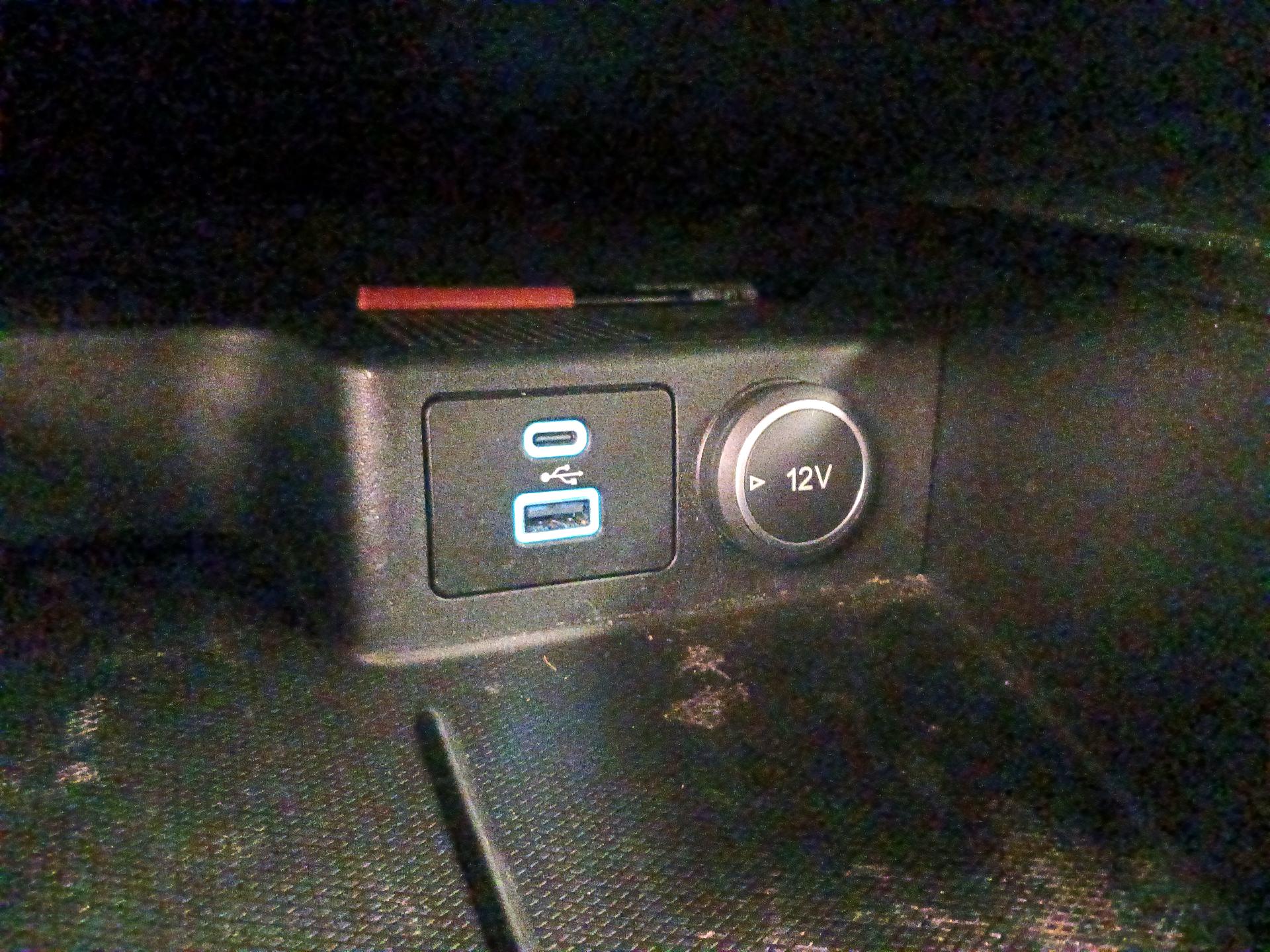 Thumbnail: 2021 Ford Escape - 18