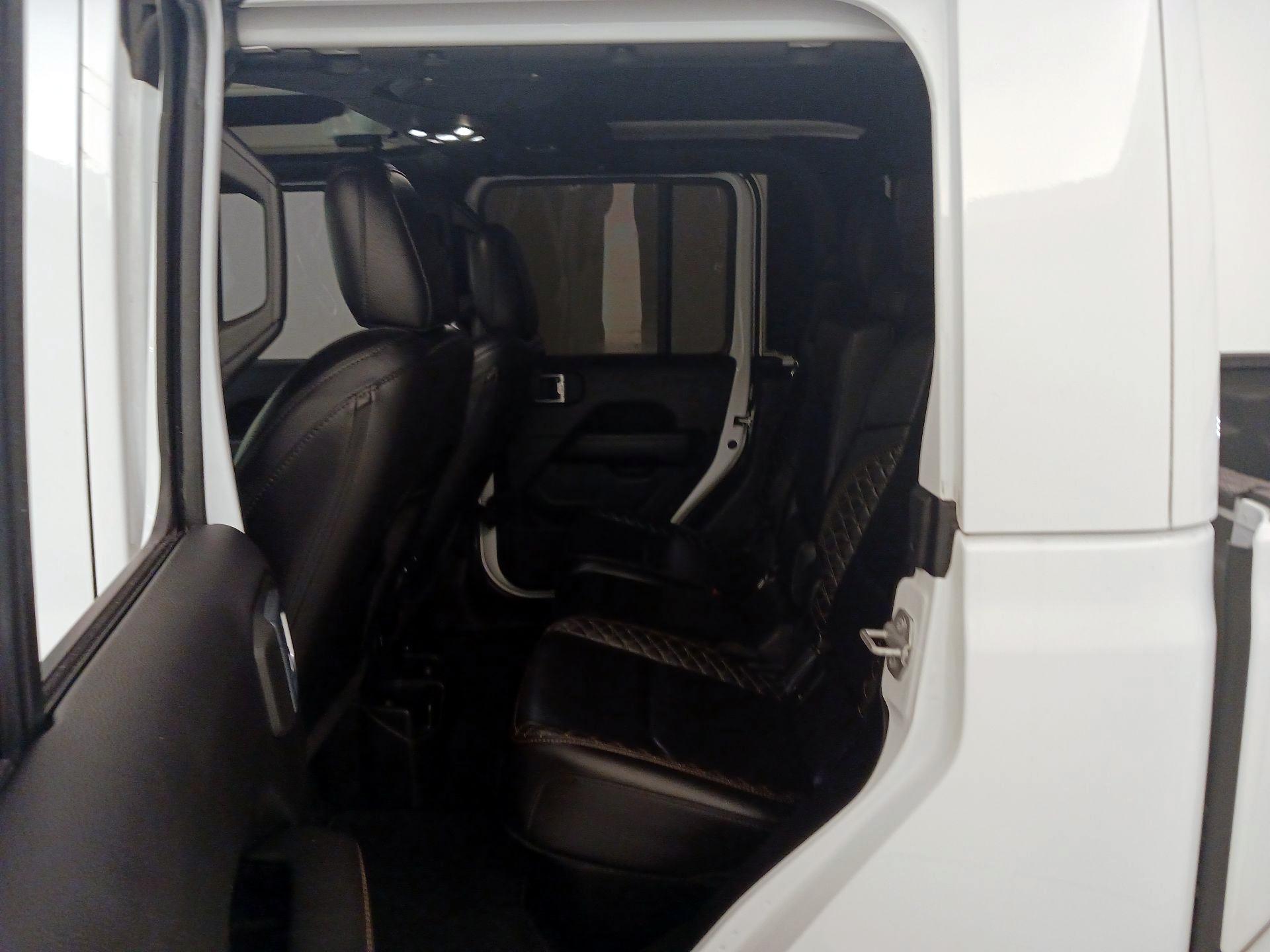 Thumbnail: 2021 Jeep Gladiator - 20