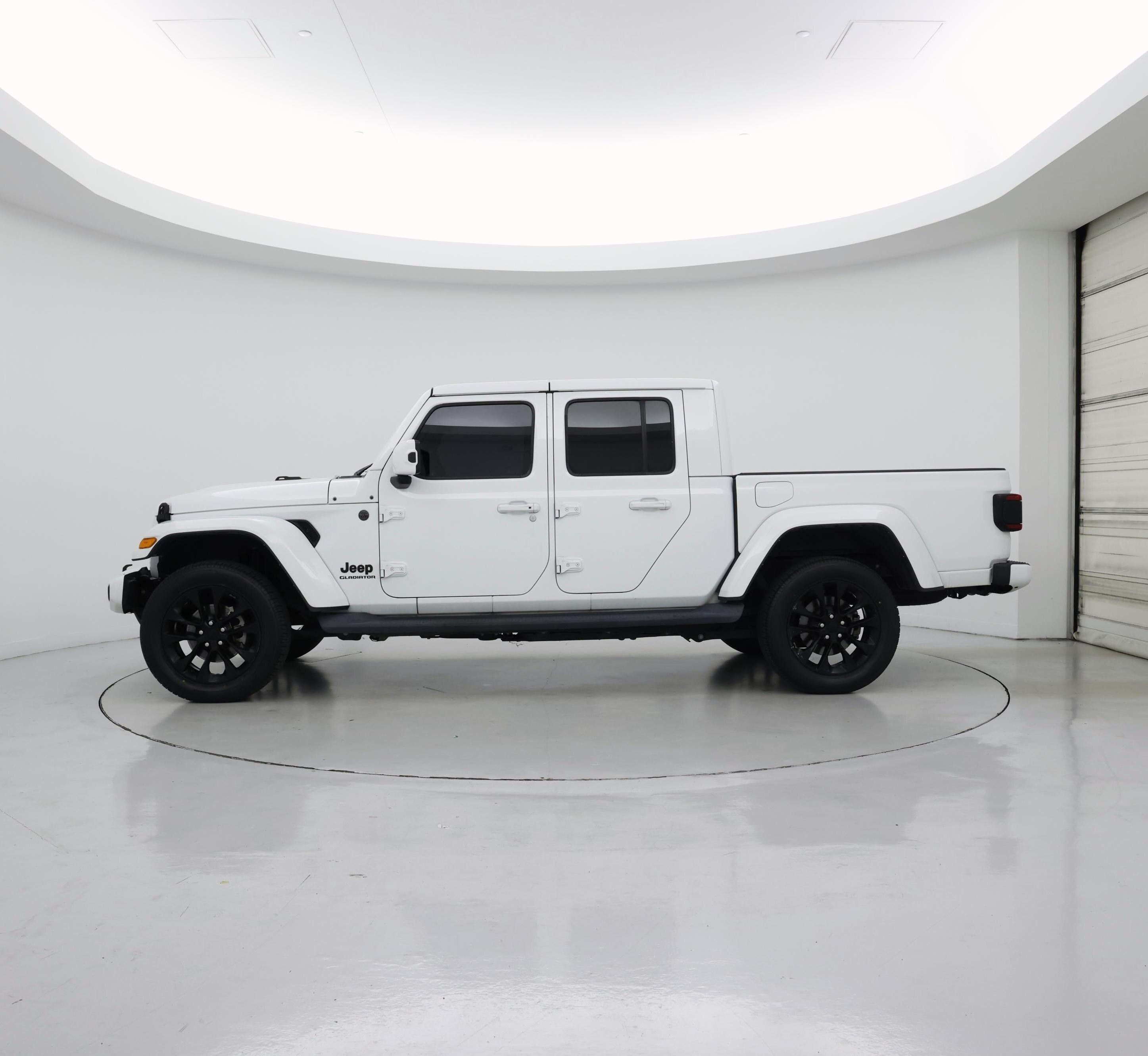 Thumbnail: 2021 Jeep Gladiator - 3