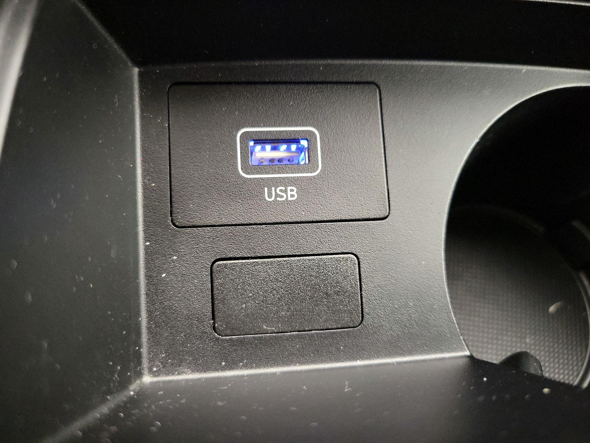 Thumbnail: 2021 Hyundai Santa Fe - 18