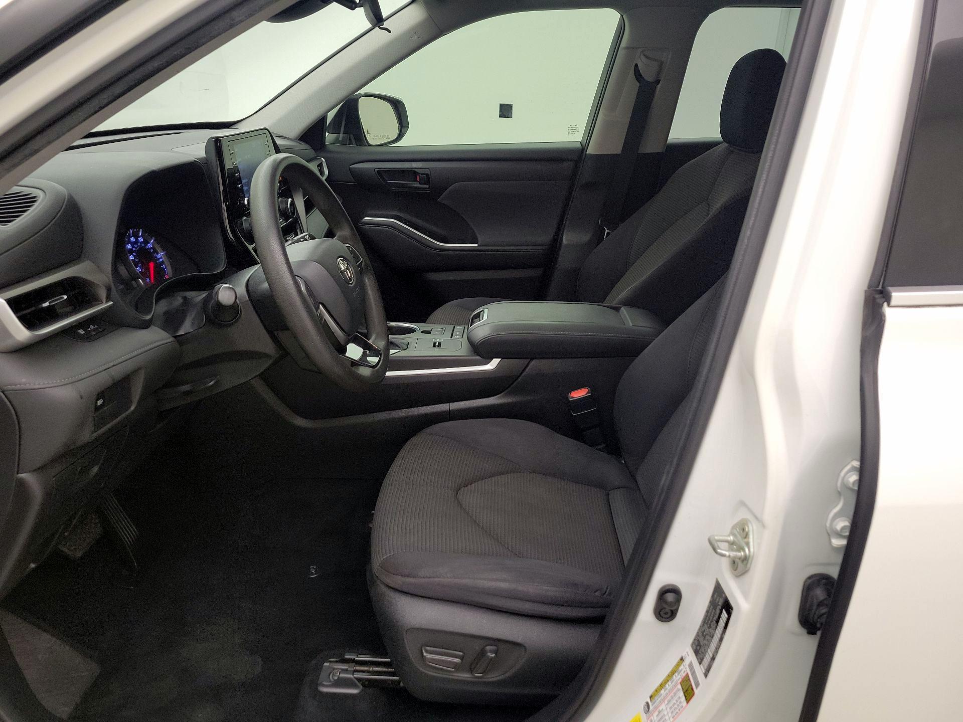 Thumbnail: 2020 Toyota Highlander - 11