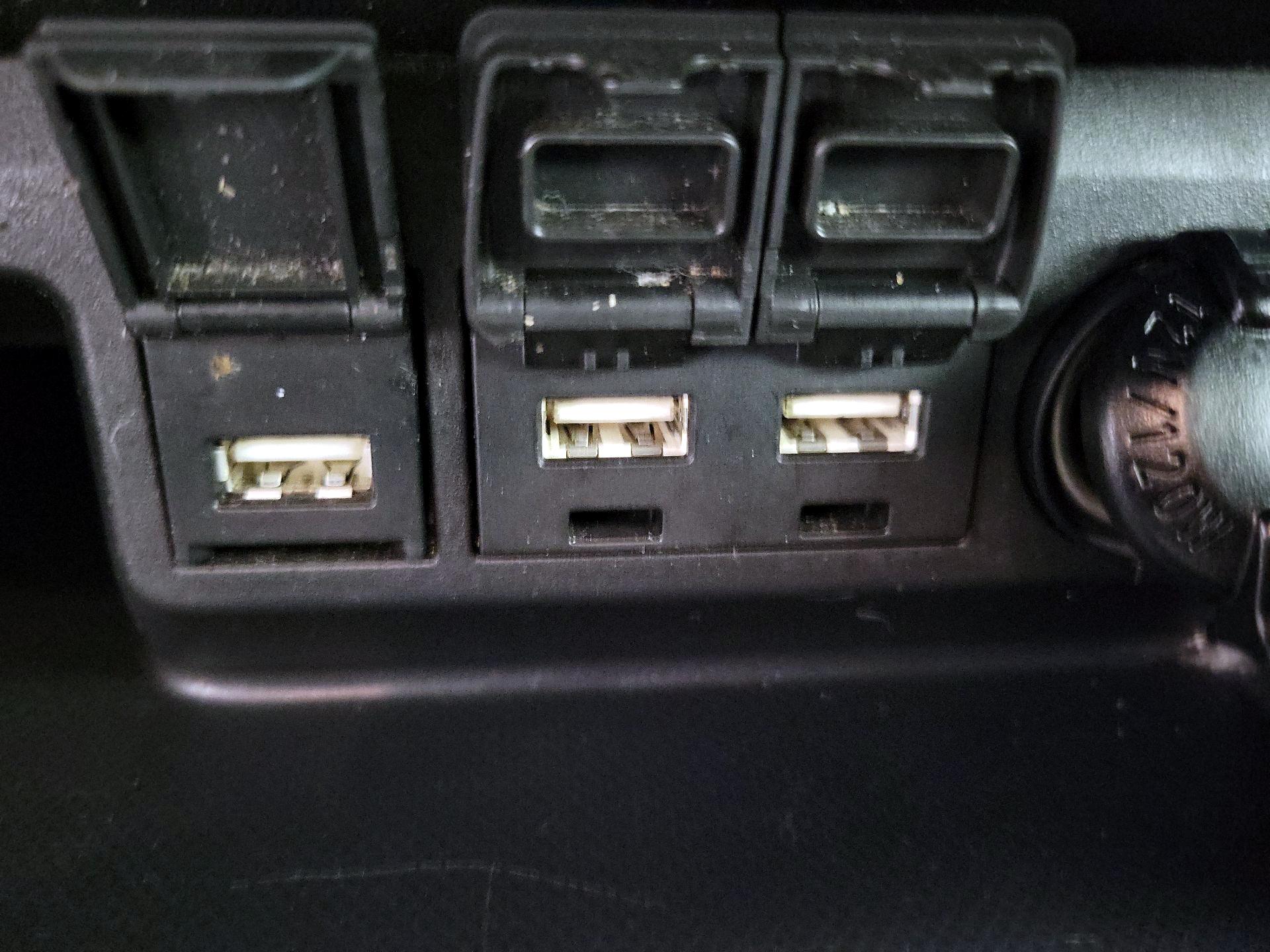 Thumbnail: 2020 Toyota Highlander - 18