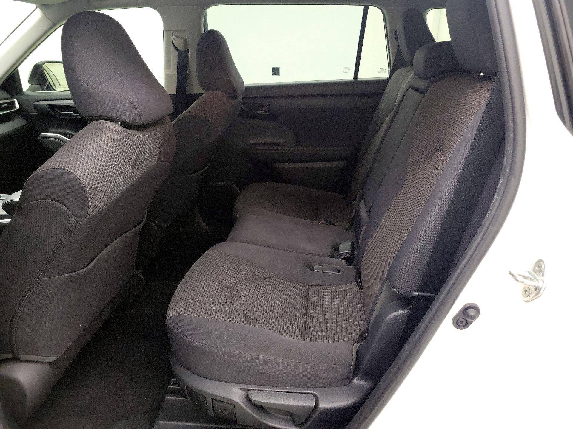 Thumbnail: 2020 Toyota Highlander - 19