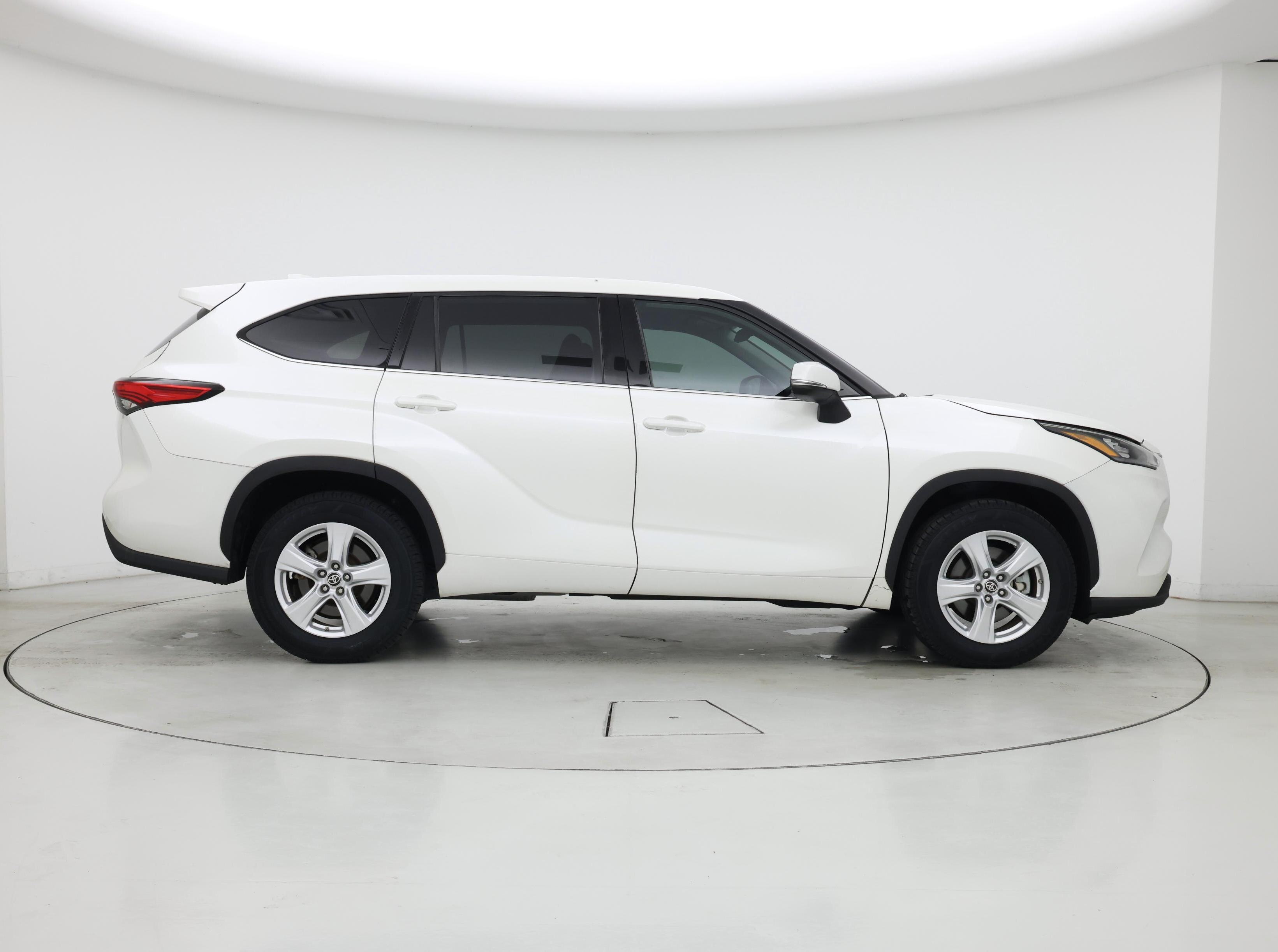 Thumbnail: 2020 Toyota Highlander - 7
