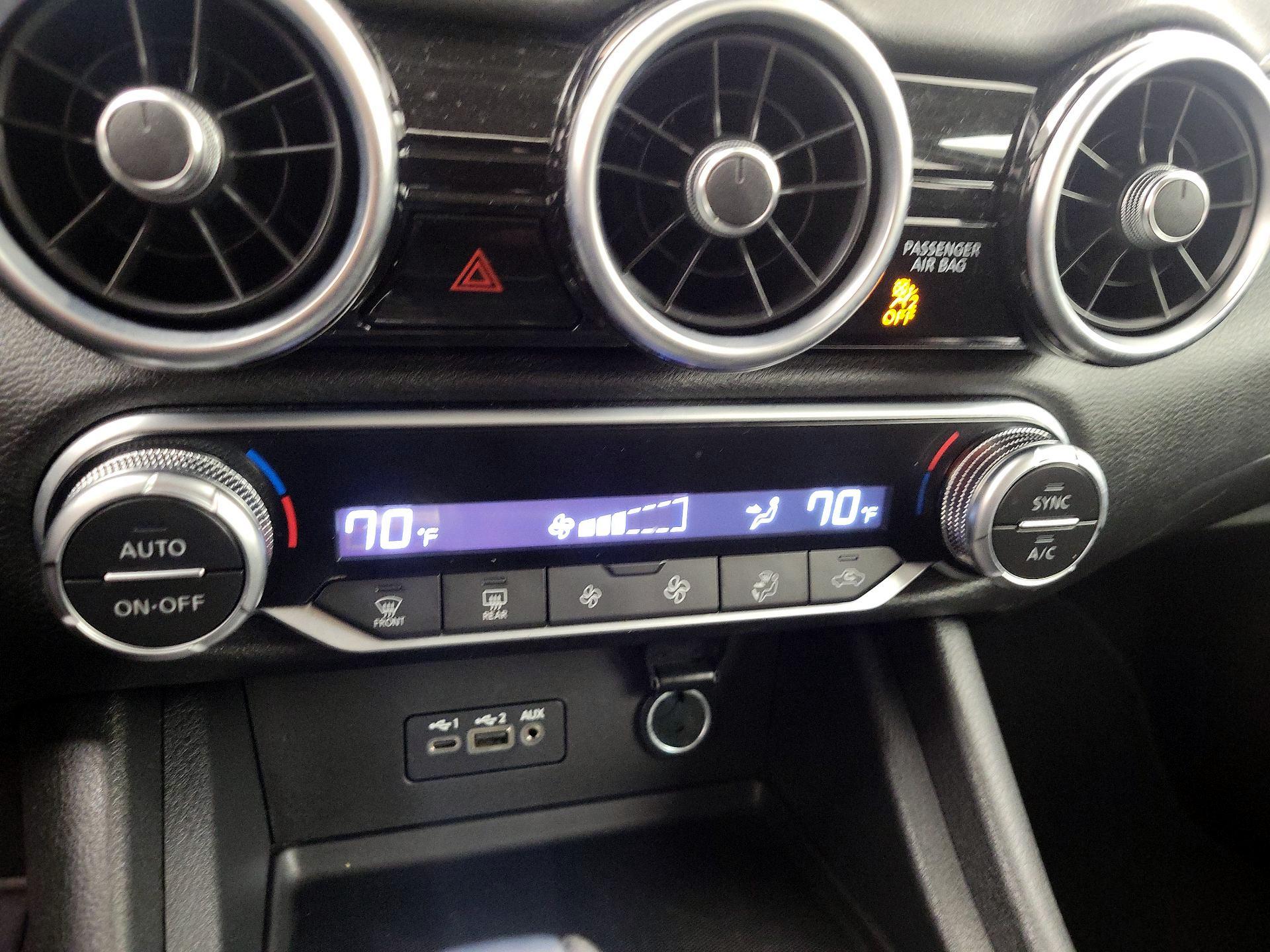 Thumbnail: 2020 Nissan Sentra - 16