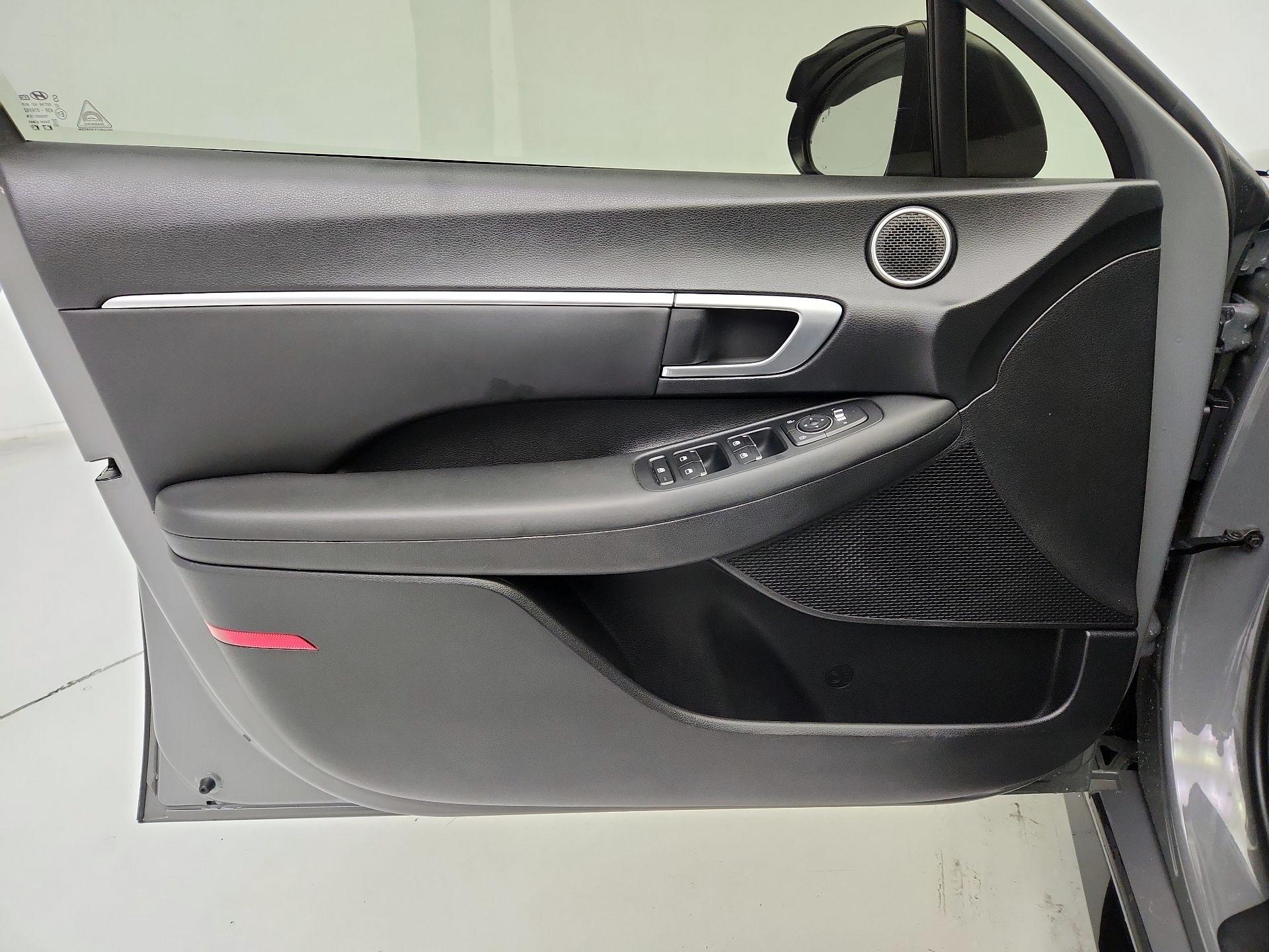 Thumbnail: 2020 Hyundai Sonata - 12