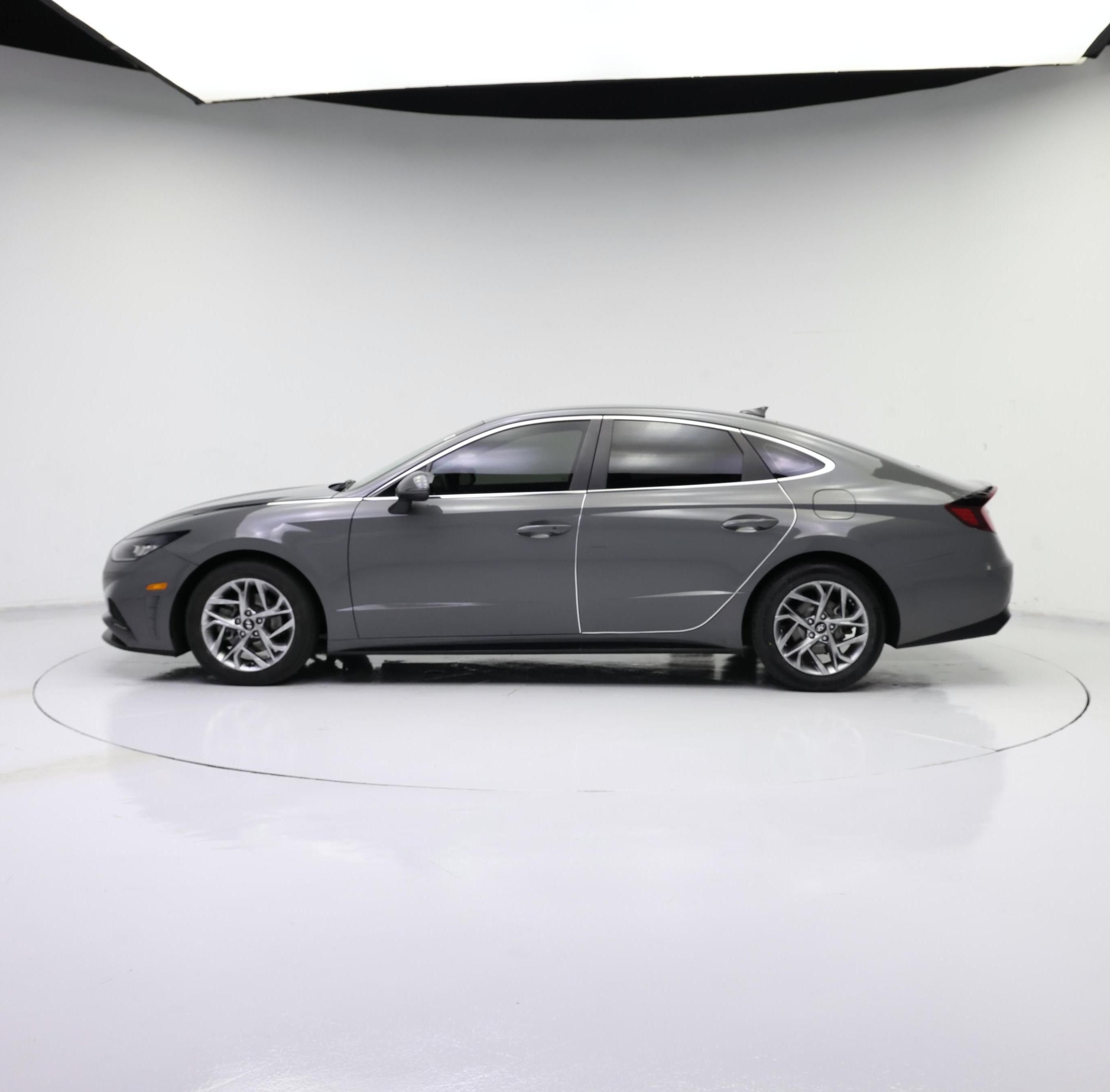 Thumbnail: 2020 Hyundai Sonata - 3