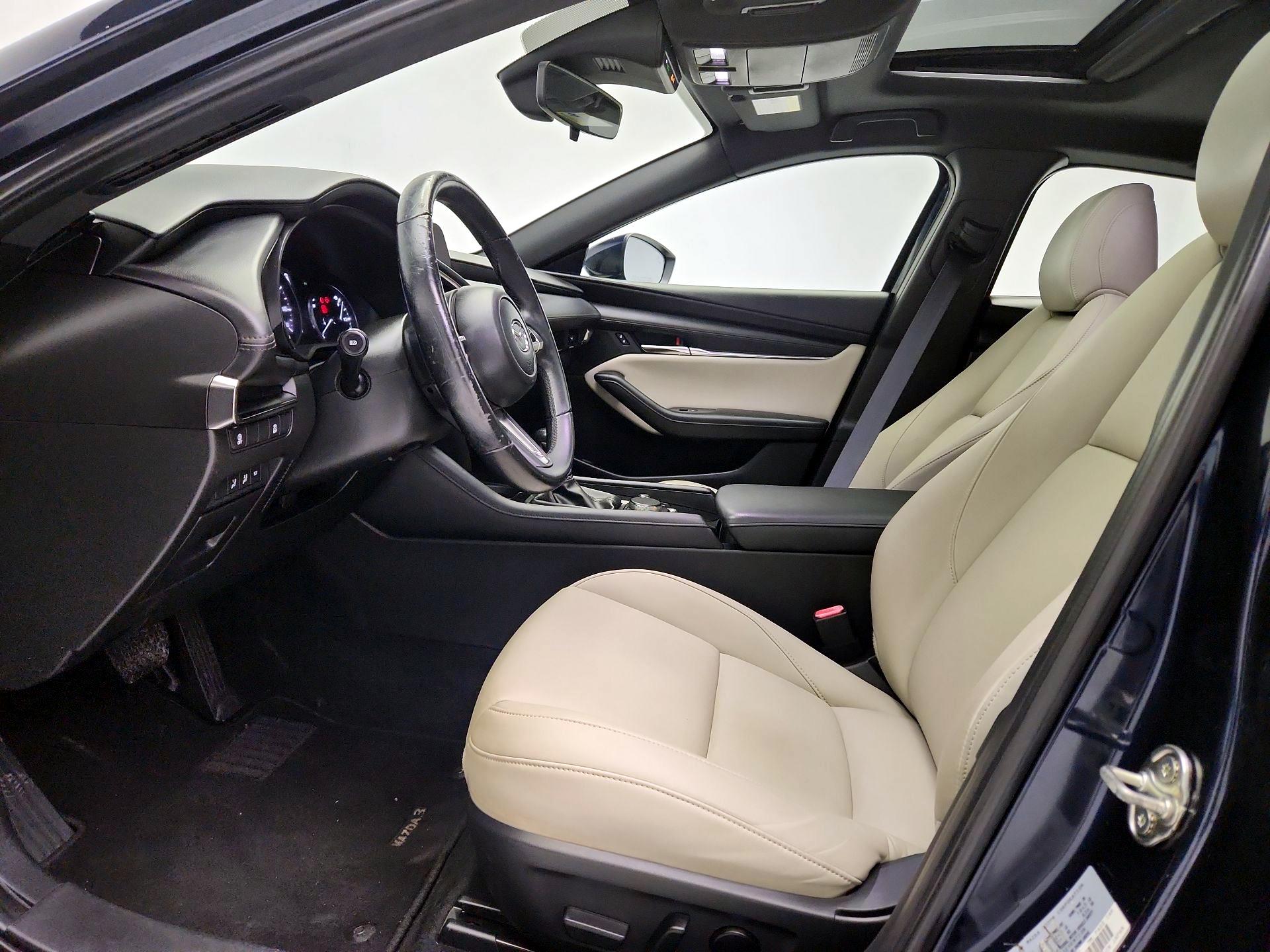 Thumbnail: 2022 Mazda Mazda3 - 11