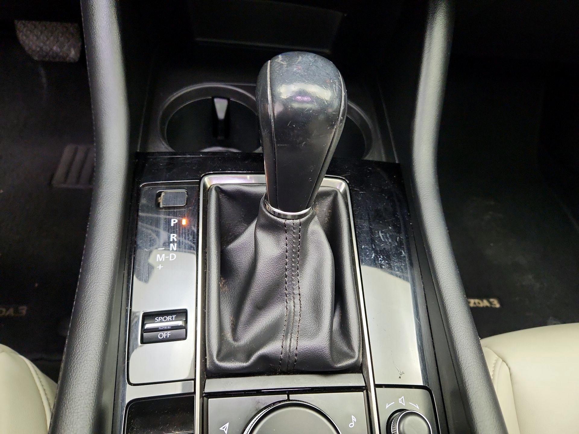 Thumbnail: 2022 Mazda Mazda3 - 18