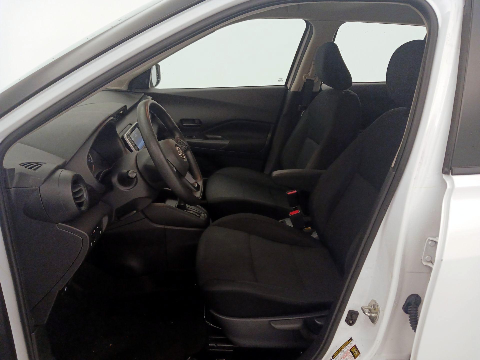 Thumbnail: 2023 Nissan Kicks - 11