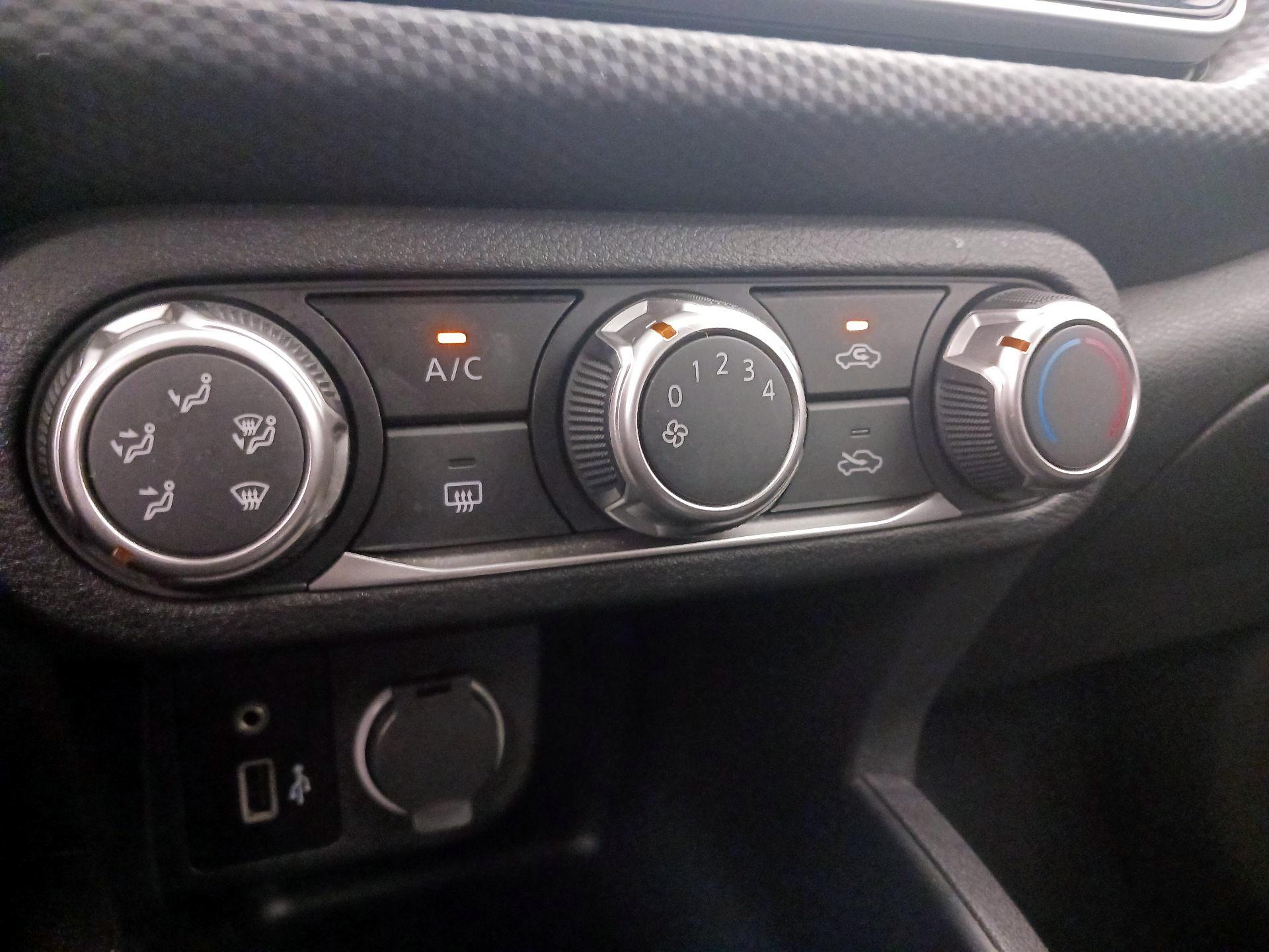 Thumbnail: 2023 Nissan Kicks - 16