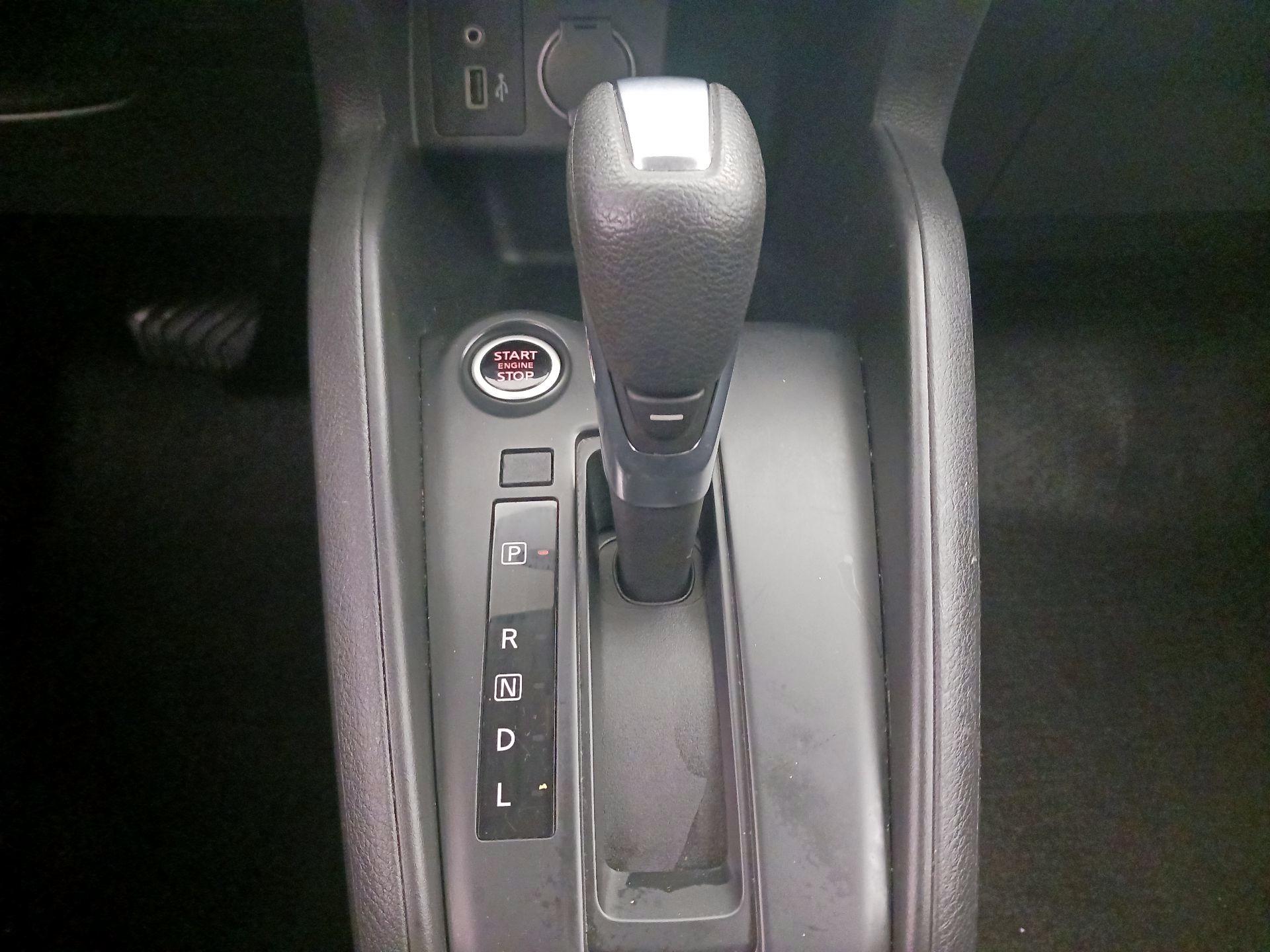 Thumbnail: 2023 Nissan Kicks - 17