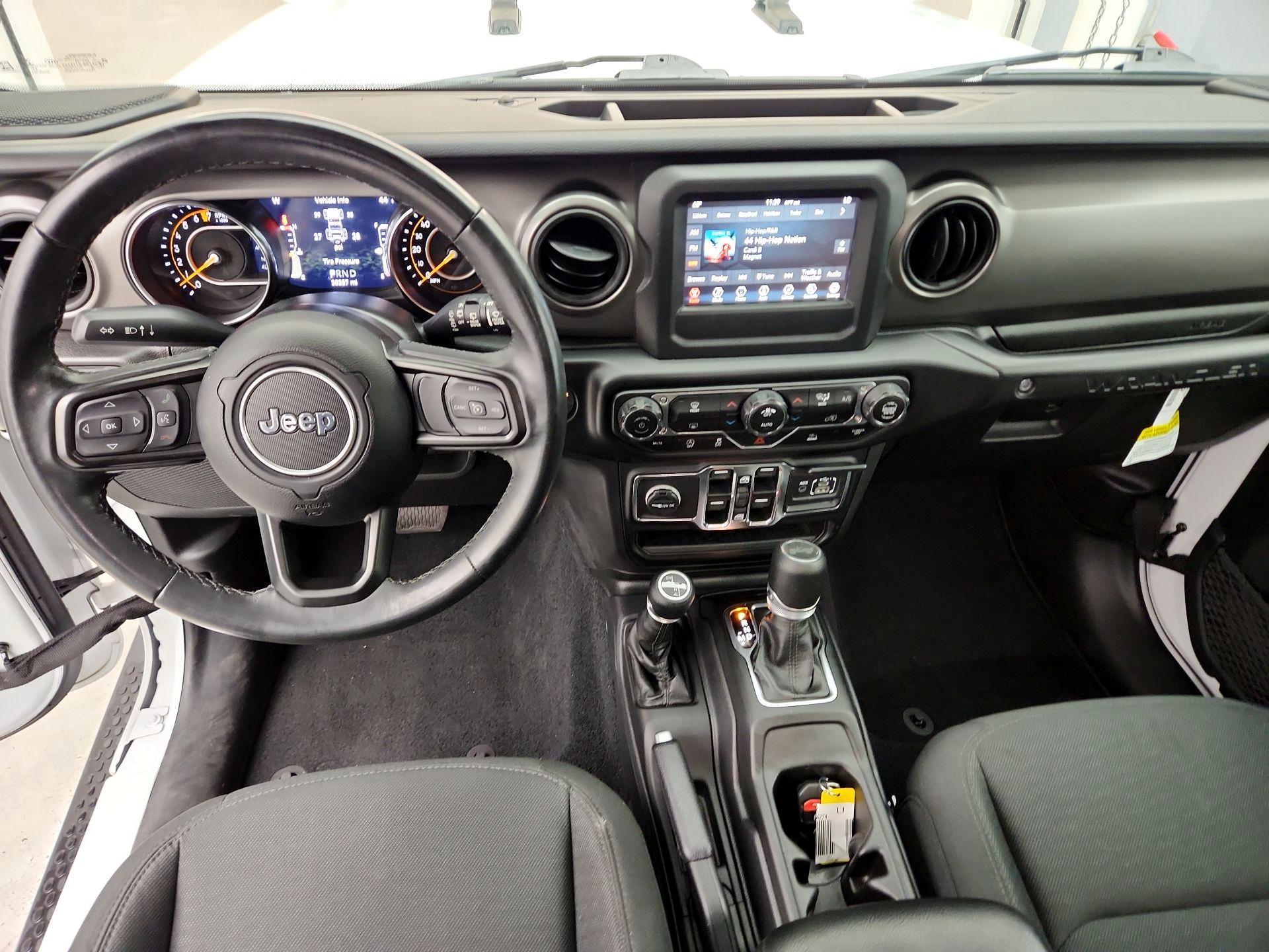 Thumbnail: 2021 Jeep Wrangler - 9