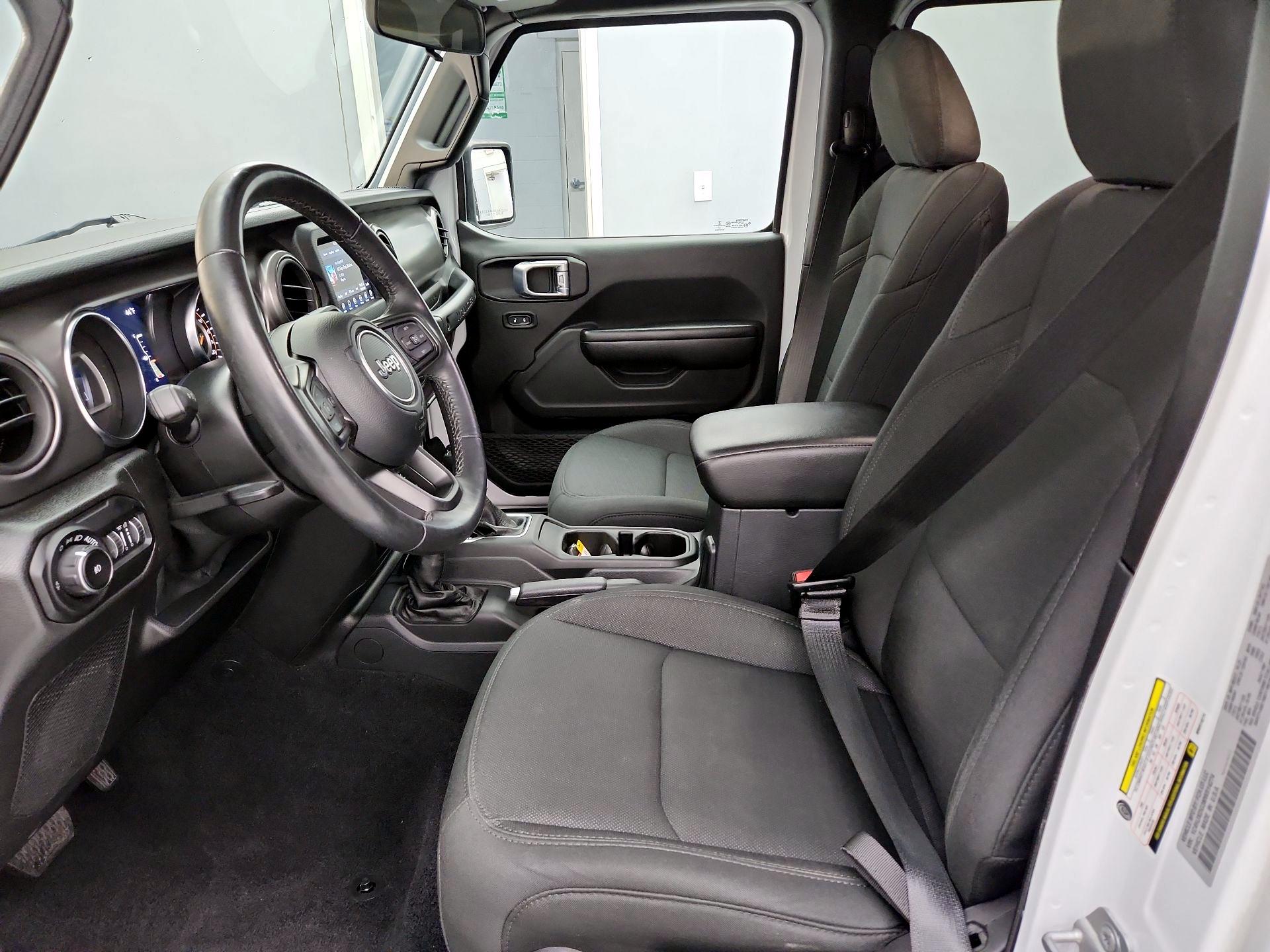 Thumbnail: 2021 Jeep Wrangler - 11