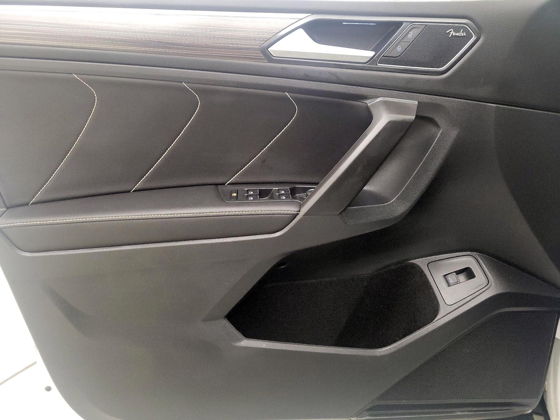 Thumbnail: 2022 Volkswagen Tiguan - 12