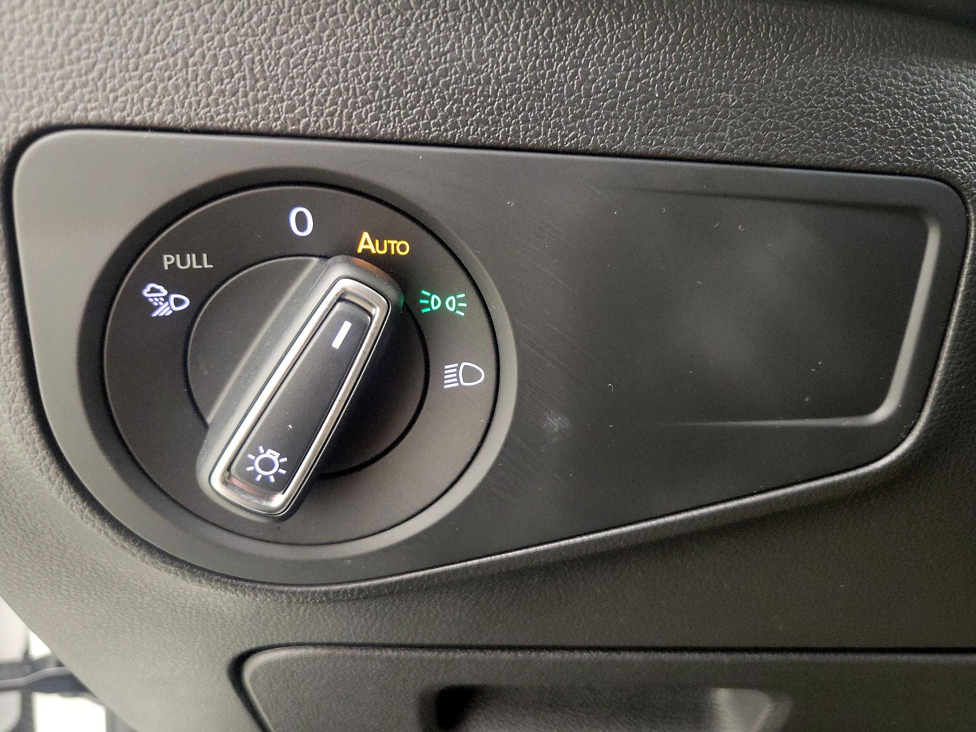 Thumbnail: 2022 Volkswagen Tiguan - 13