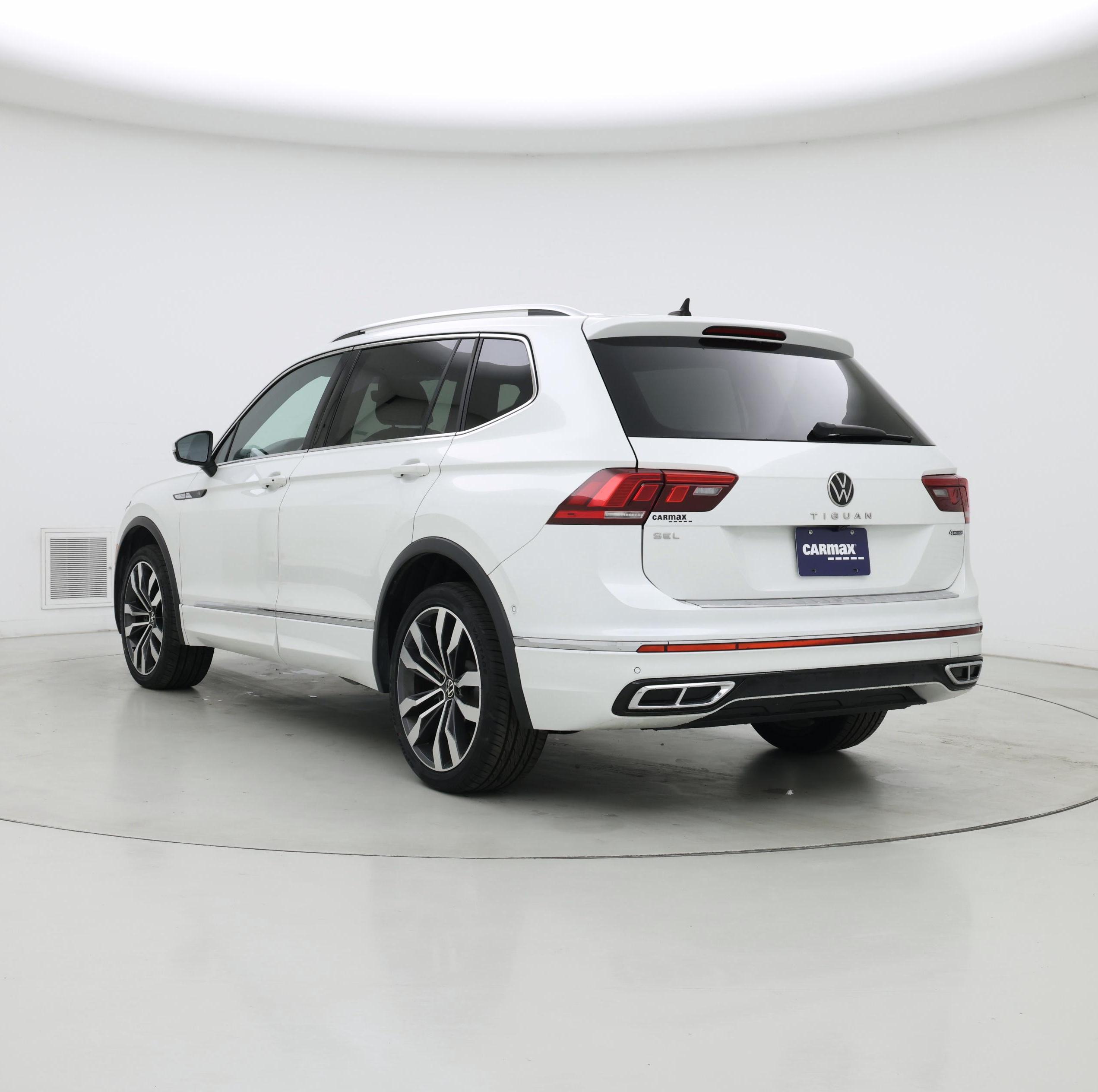 Thumbnail: 2022 Volkswagen Tiguan - 2