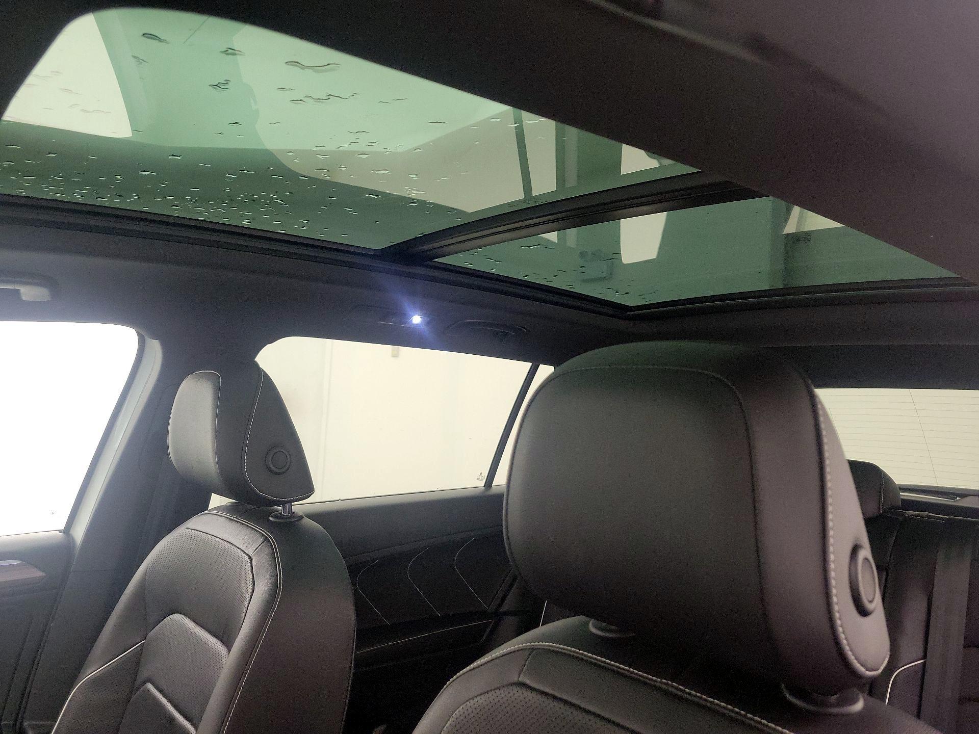 Thumbnail: 2022 Volkswagen Tiguan - 20