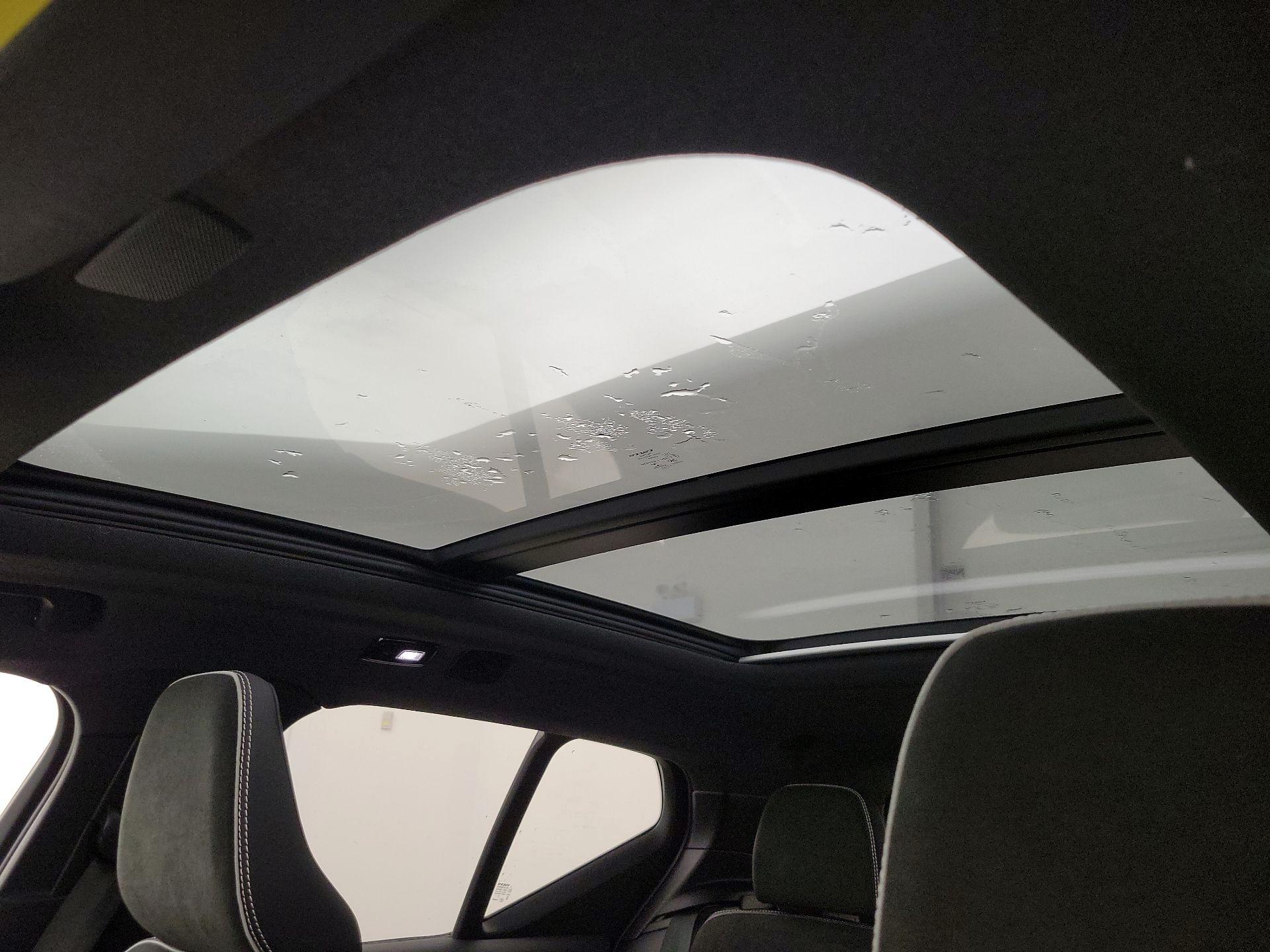 Thumbnail: 2023 Volvo XC40 - 19