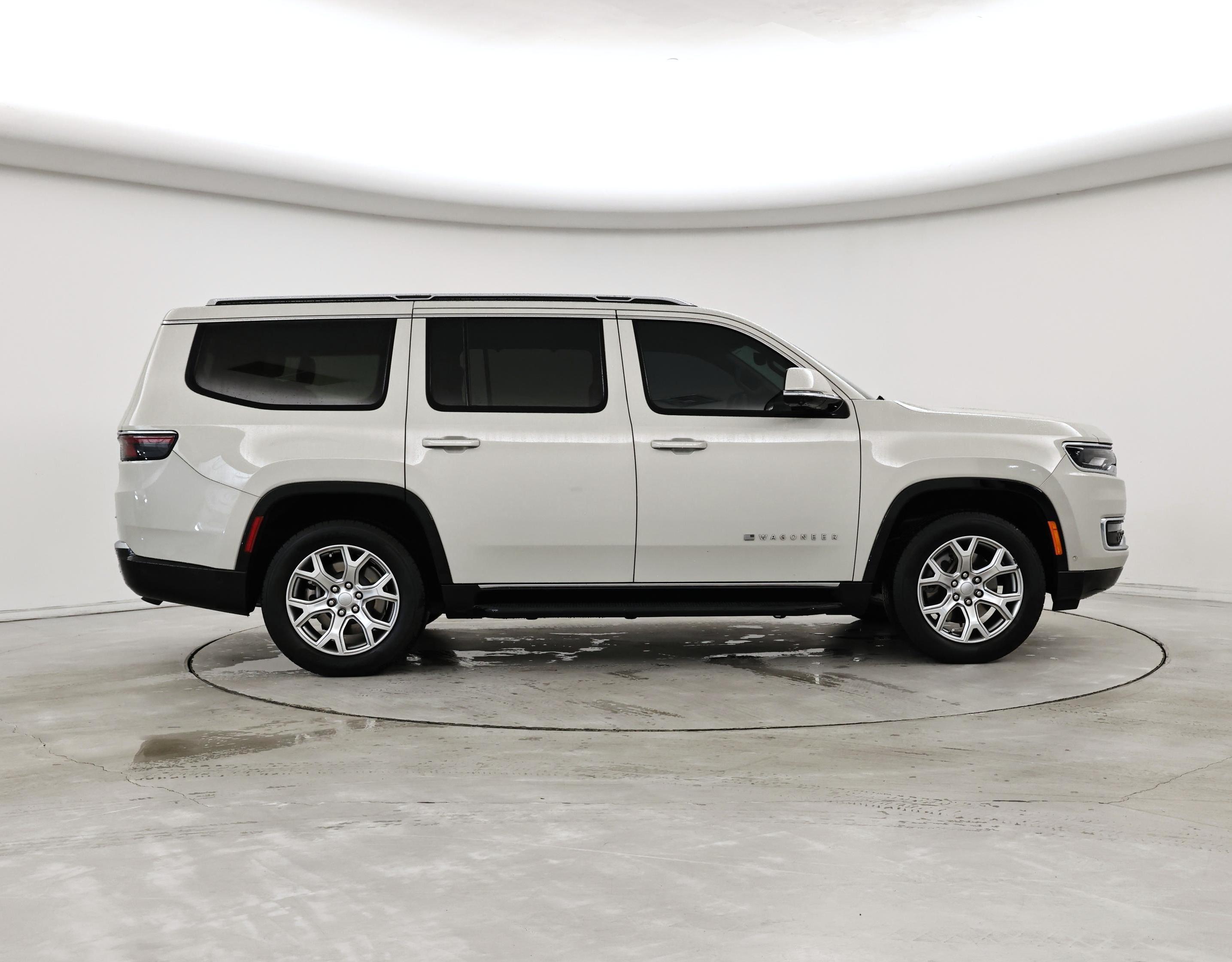 Thumbnail: 2022 Jeep Wagoneer - 7