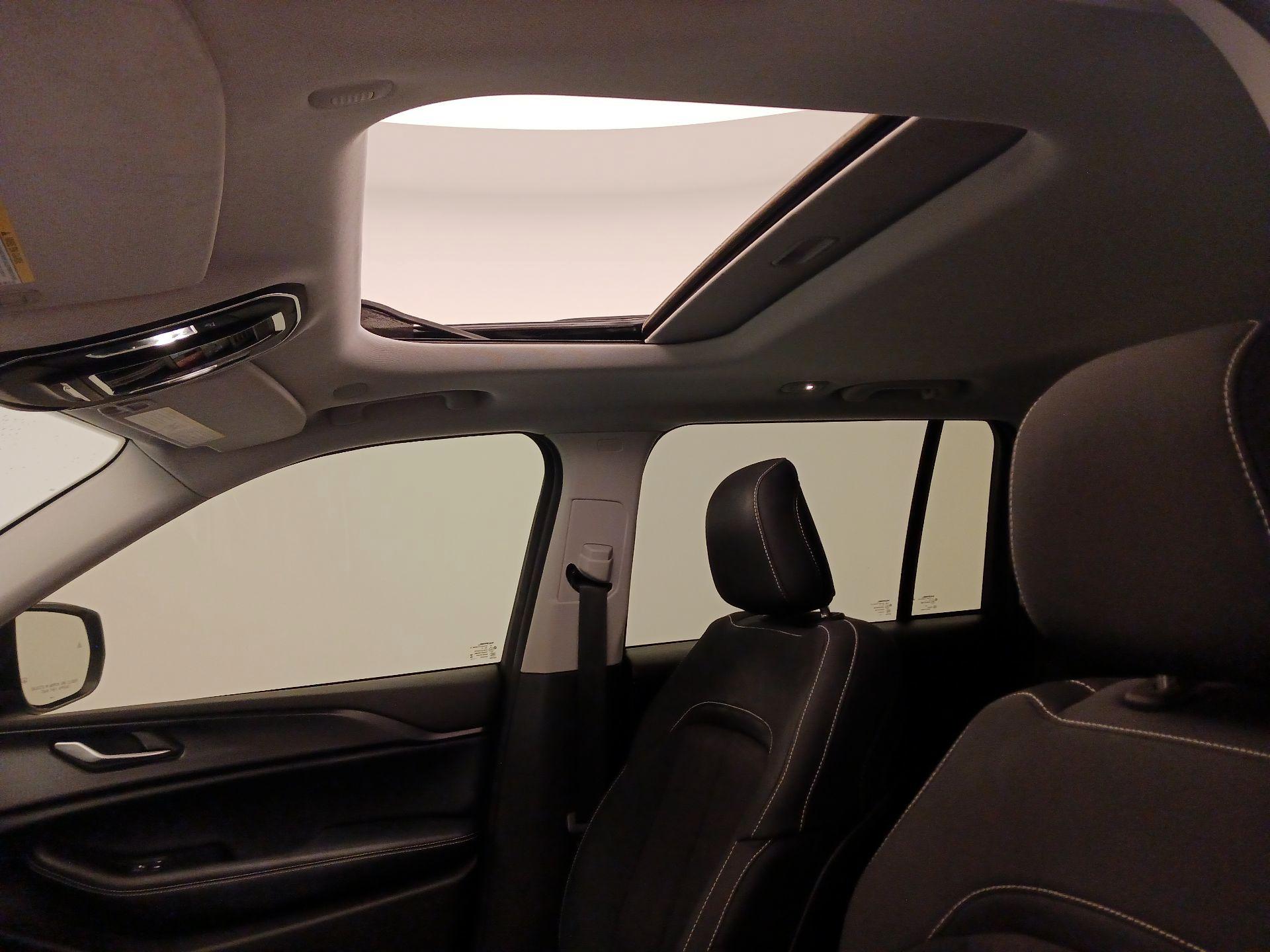 Thumbnail: 2023 Jeep Grand Cherokee - 19