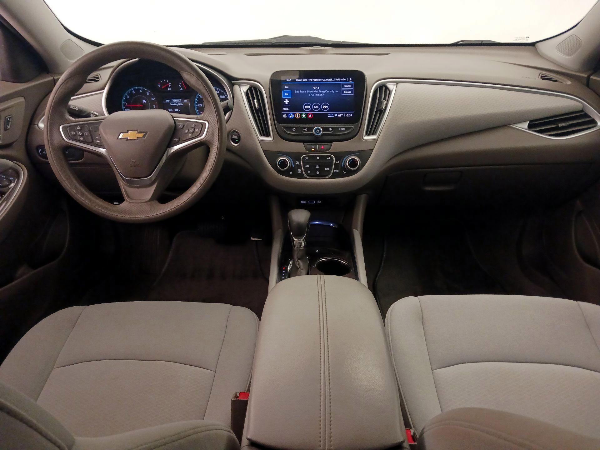 Thumbnail: 2023 Chevrolet Malibu - 9