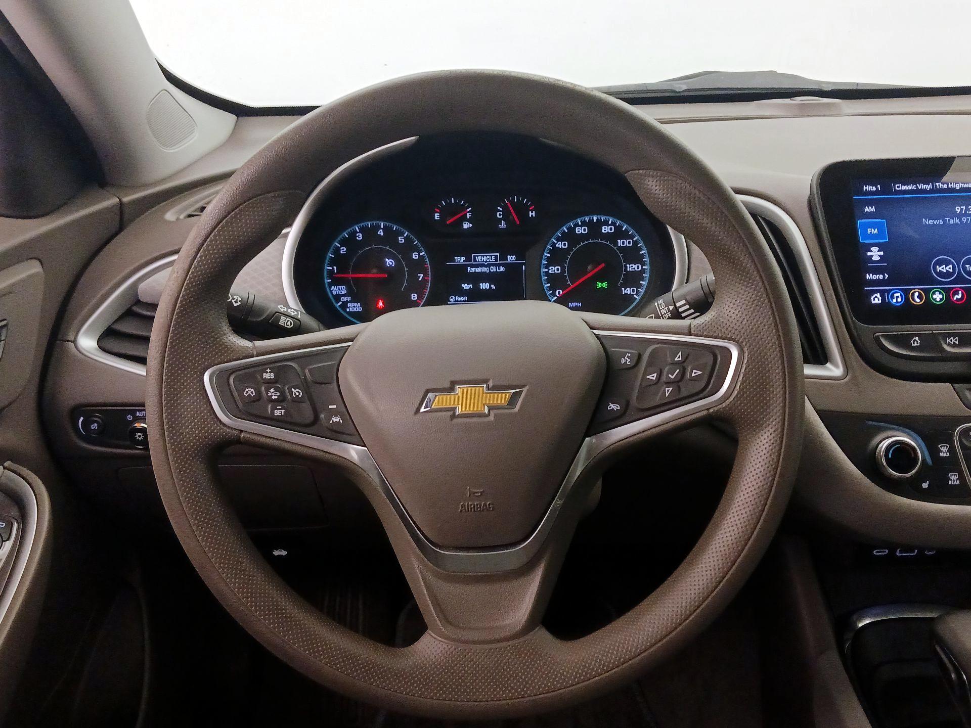 Thumbnail: 2023 Chevrolet Malibu - 10