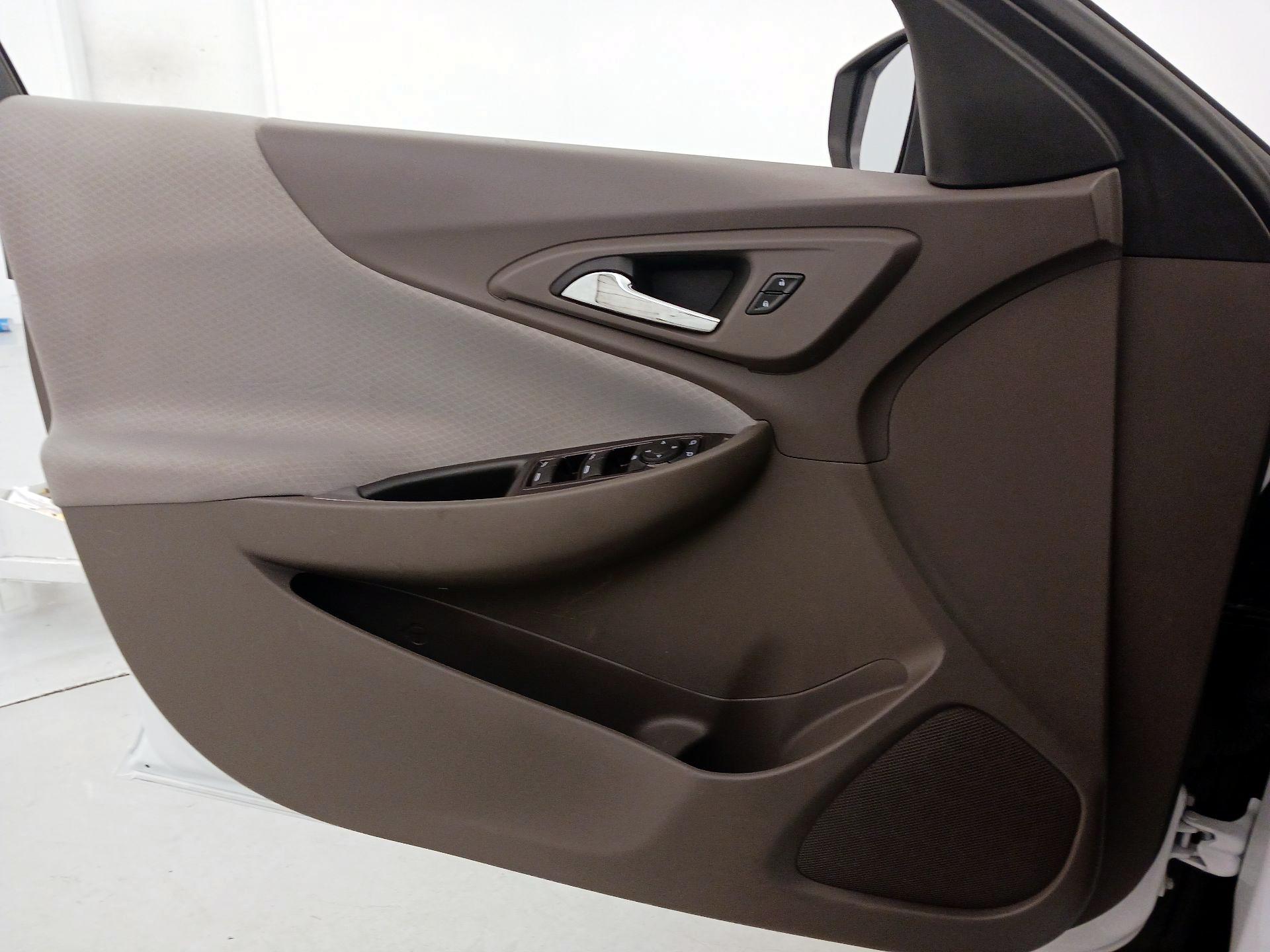 Thumbnail: 2023 Chevrolet Malibu - 12