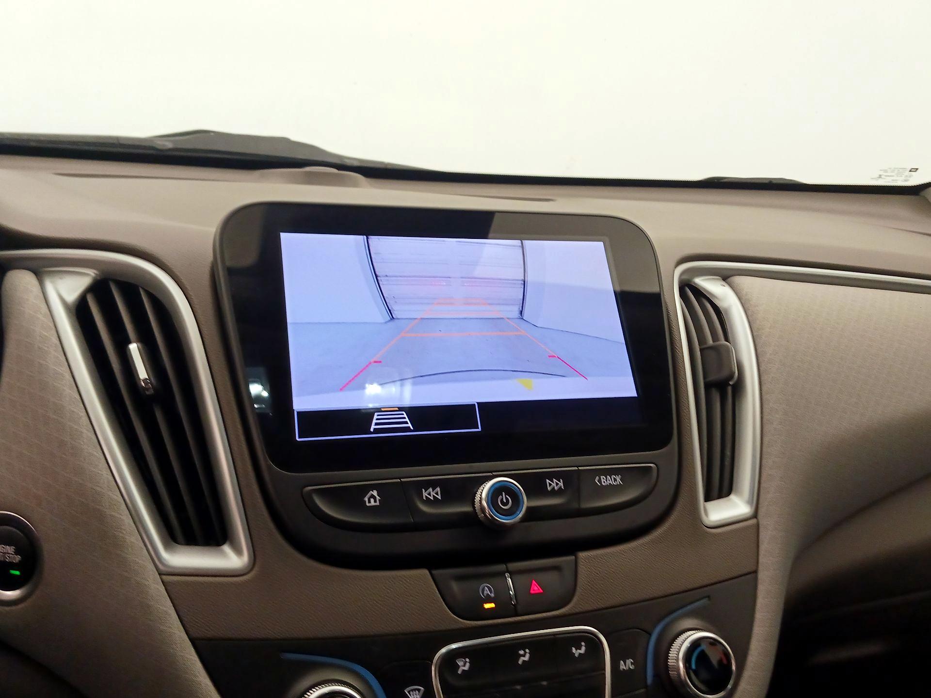 Thumbnail: 2023 Chevrolet Malibu - 14