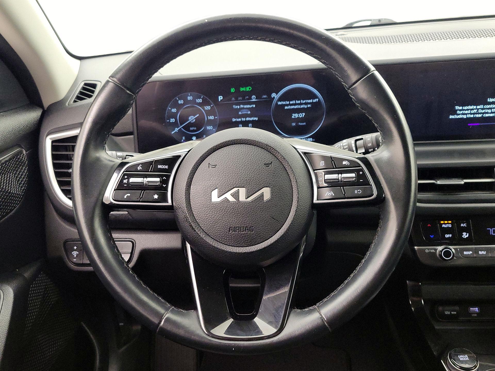 Thumbnail: 2024 Kia Seltos - 10