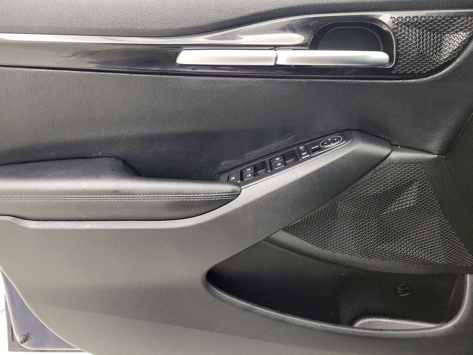 Thumbnail: 2024 Kia Seltos - 12