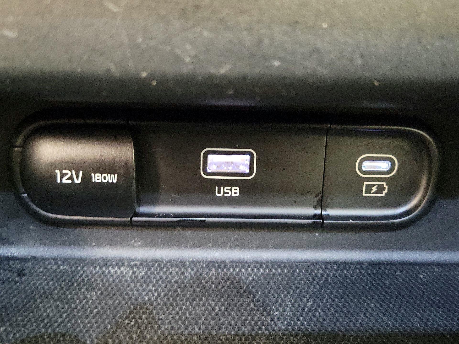 Thumbnail: 2024 Kia Seltos - 17