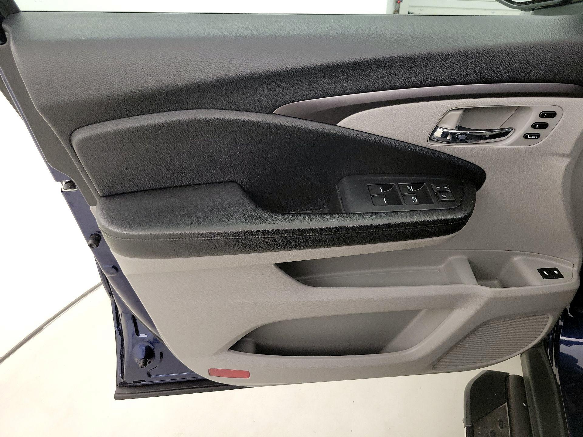 Thumbnail: 2021 Honda Pilot - 12